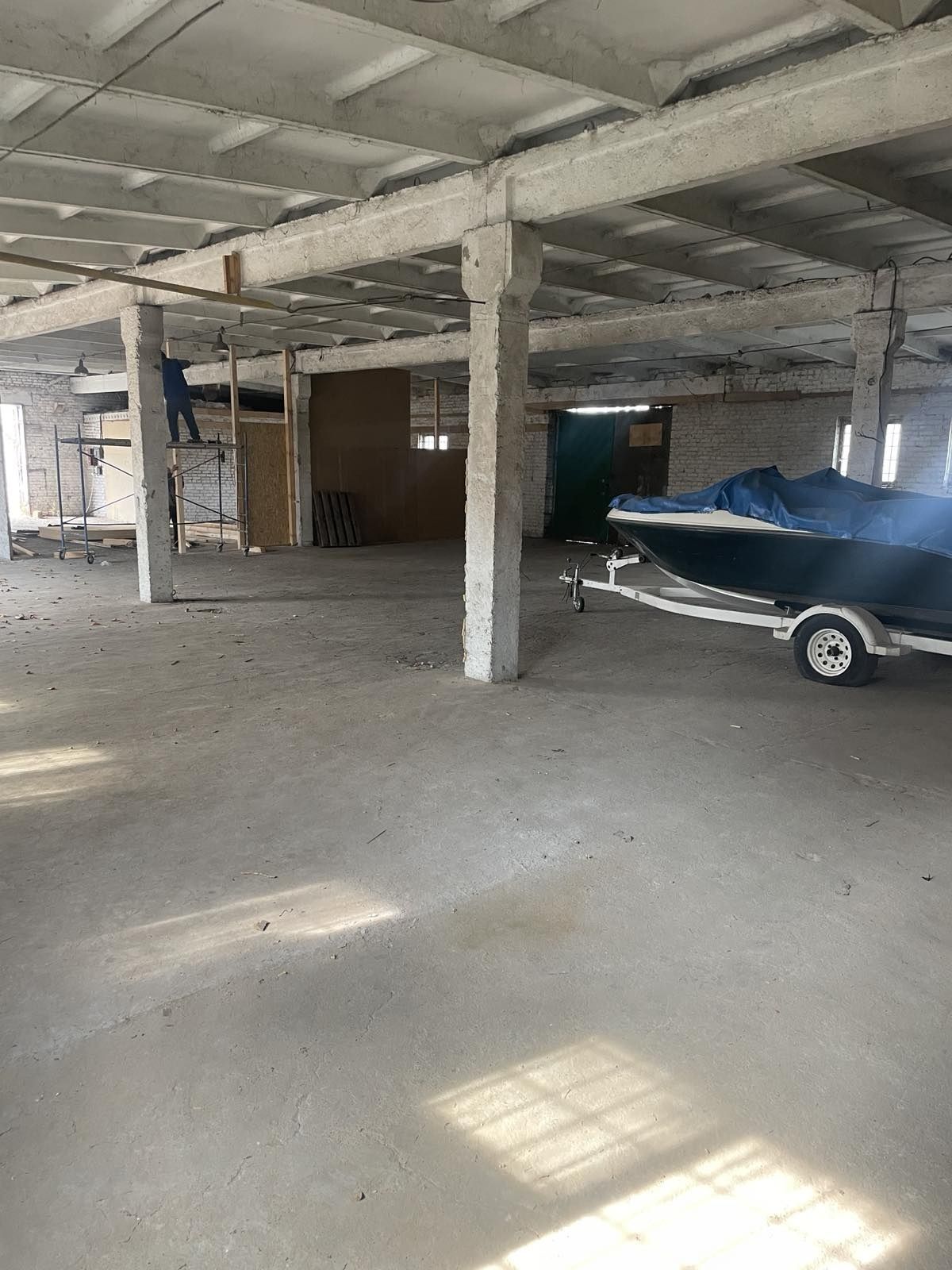 Обʼєкт нерухомості: ПЛОЩА - 360 м², ЦІНА - 883 $
 — HUBTRUST, Вінниця