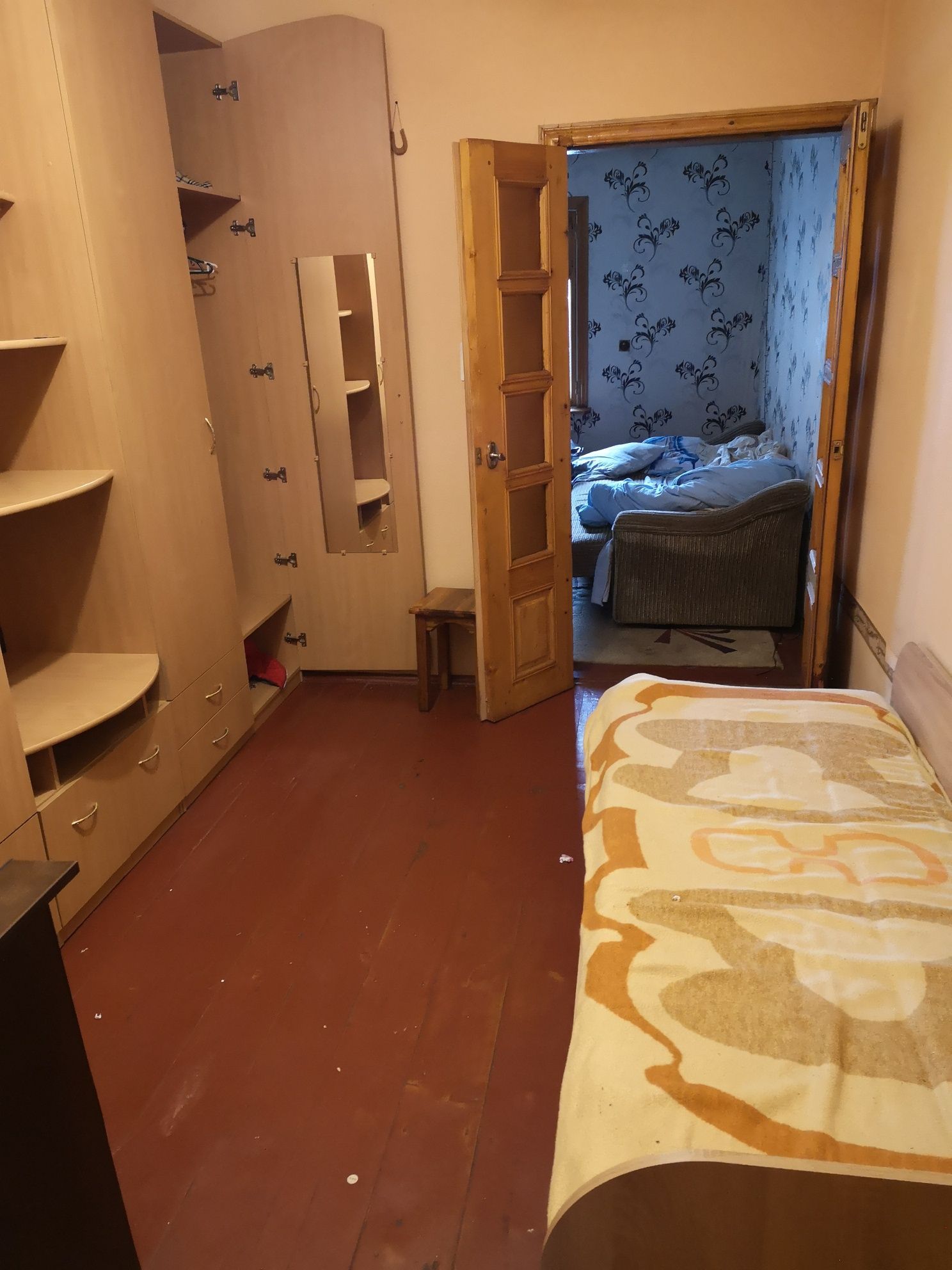 КІМНАТА, ПЛОЩА - 10 м², ЦІНА - 95 $
