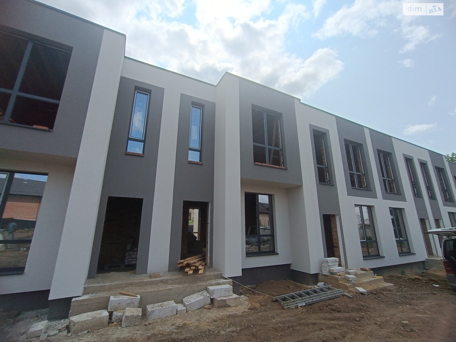 Обʼєкт нерухомості: 3 КІМ. ТАУНХАУС, ПЛОЩА - 115 м², ЦІНА - 67 000 $
, вул. Мирна — HUBTRUST, Вінниця