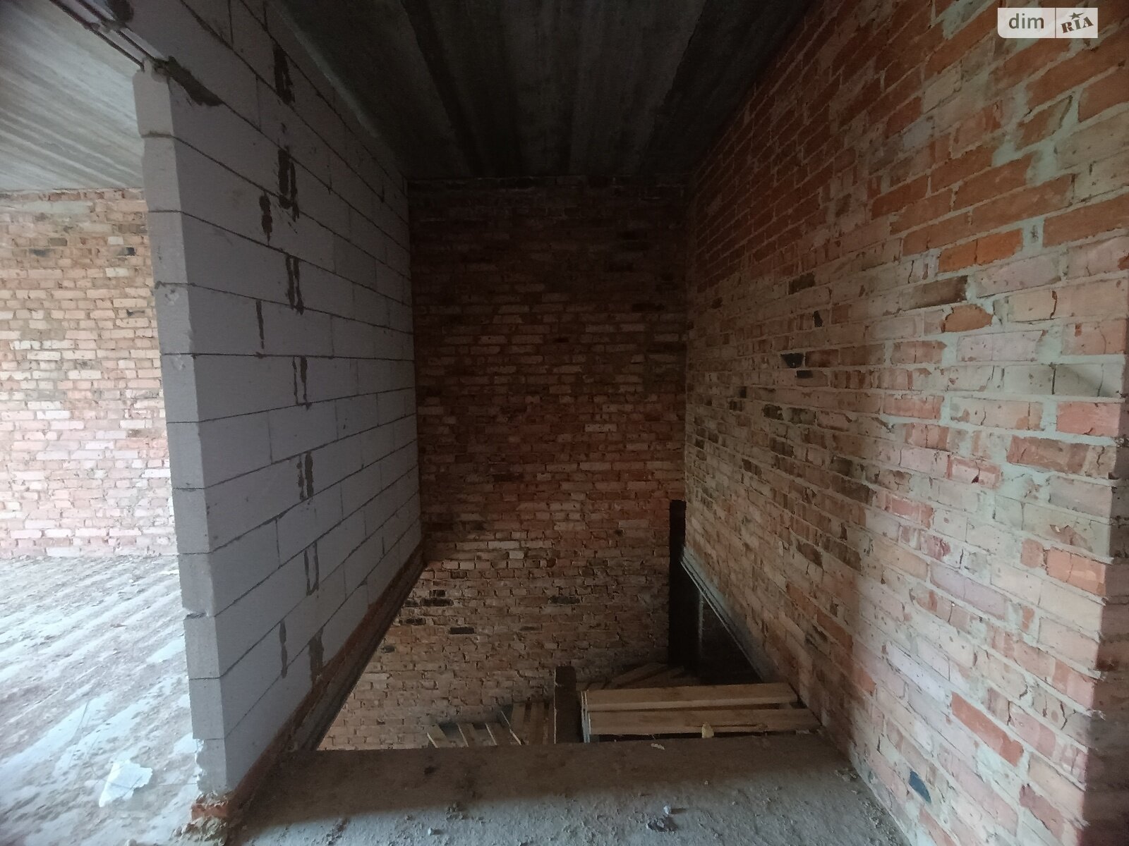 Обʼєкт нерухомості: 3 КІМ. ТАУНХАУС, ПЛОЩА - 115 м², ЦІНА - 67 000 $
, вул. Мирна — HUBTRUST, Вінниця