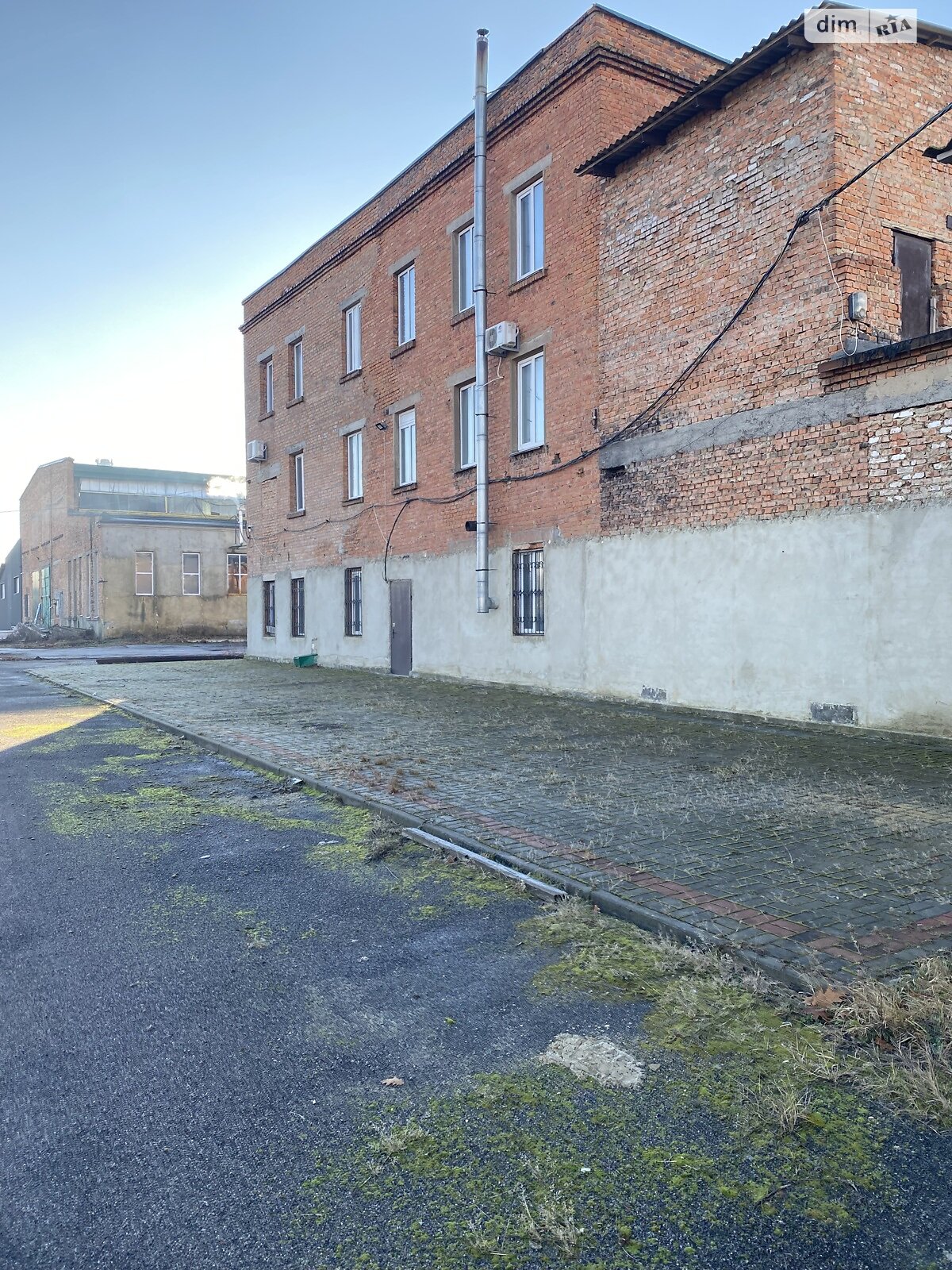 Обʼєкт нерухомості: ПЛОЩА - 800 м², ЦІНА - 120 000 $
, вул. Промислова — HUBTRUST, Вінниця