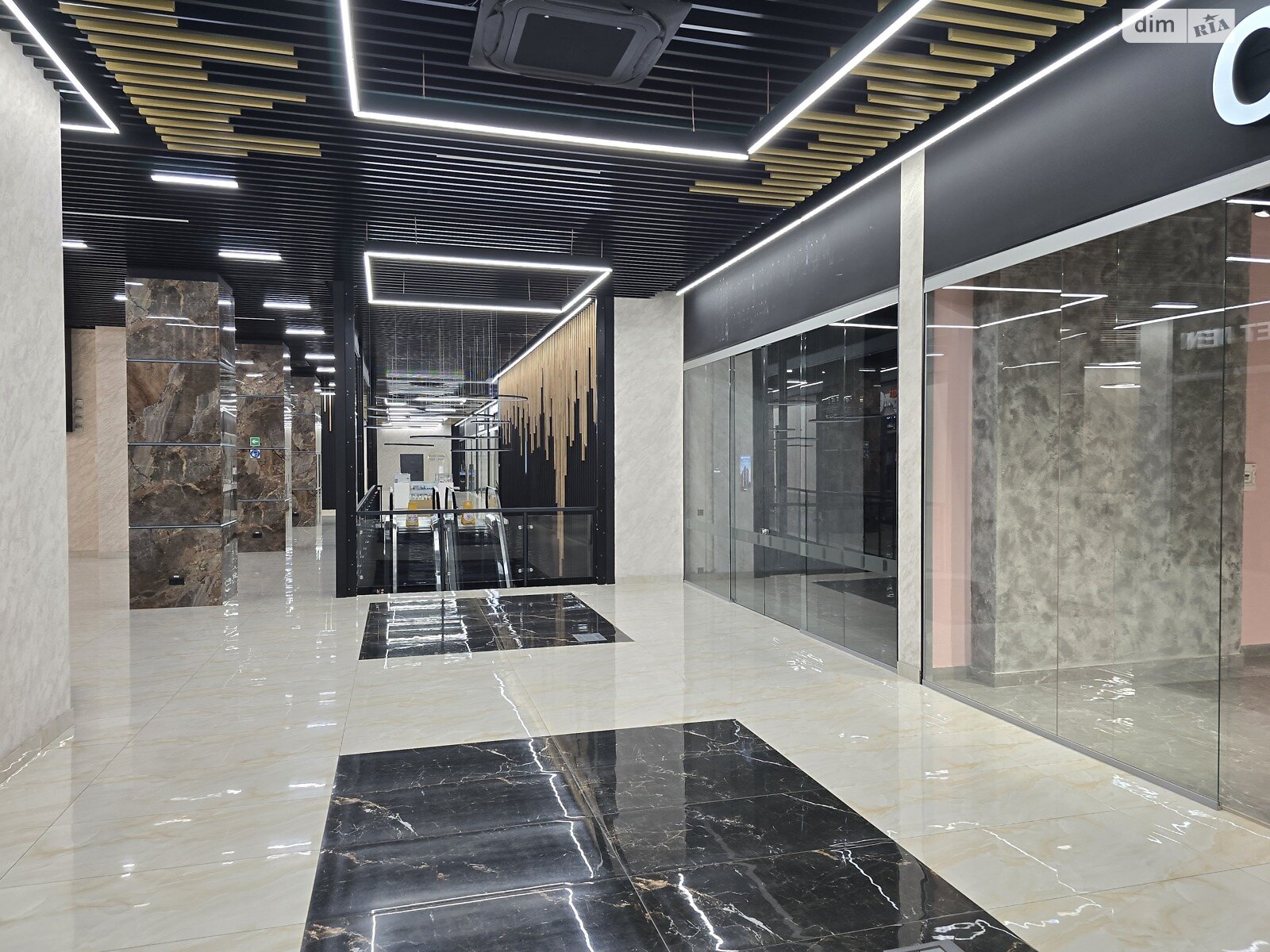 Обʼєкт нерухомості: ПЛОЩА - 90 м², ЦІНА - 1 500 $
, просп. Космонавтів — HUBTRUST, Вінниця