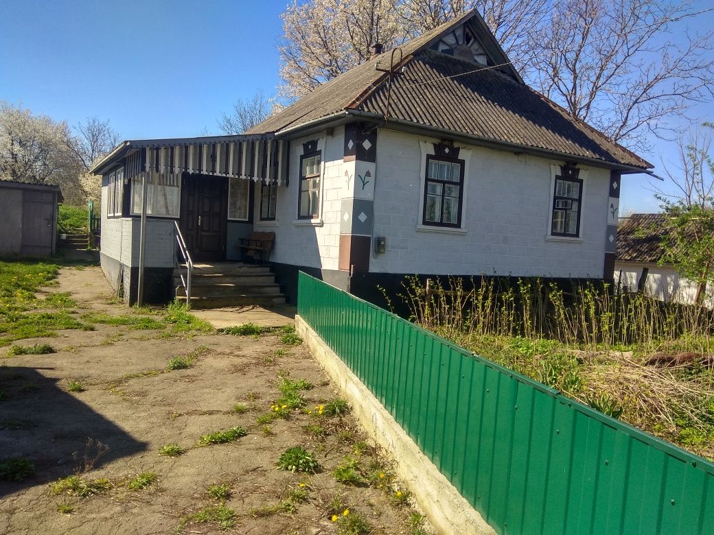 4 КІМ. БУДИНОК, ПЛОЩА - 70 м², ЦІНА - 18 000 $

