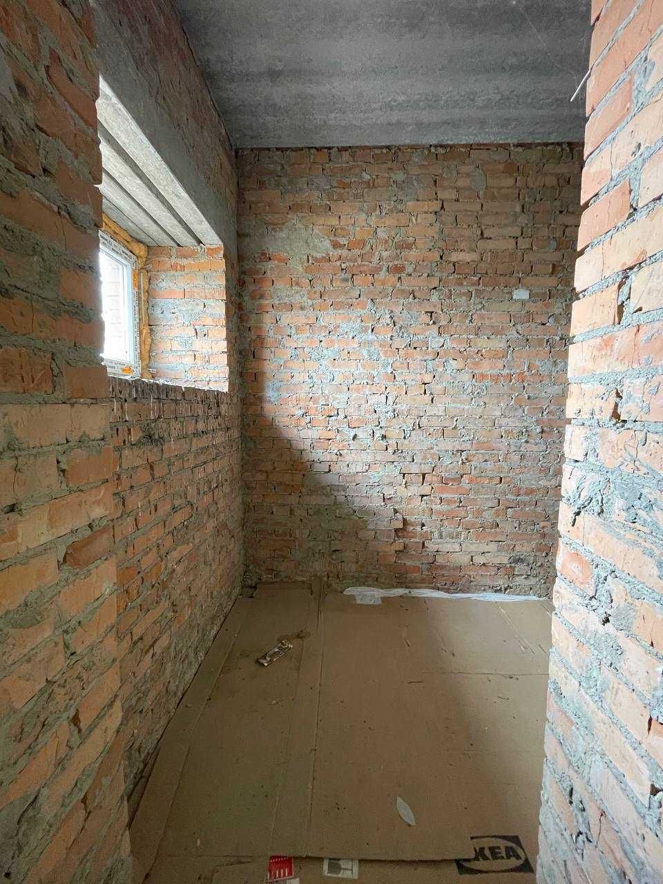ПЛОЩА - 4.3 м², ЦІНА - 4 500 $
