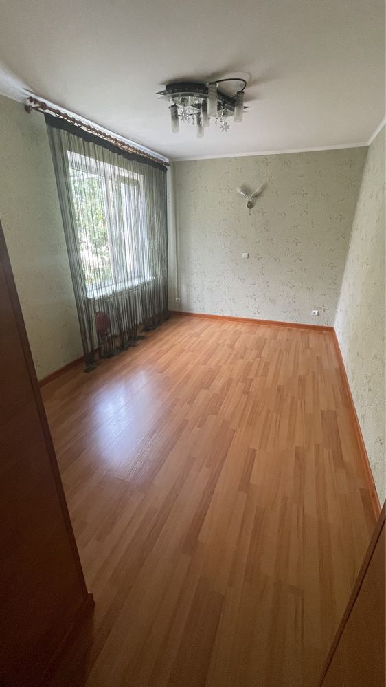 3 КІМ. БУДИНОК, ПЛОЩА - 50 м², ЦІНА - 215 $
