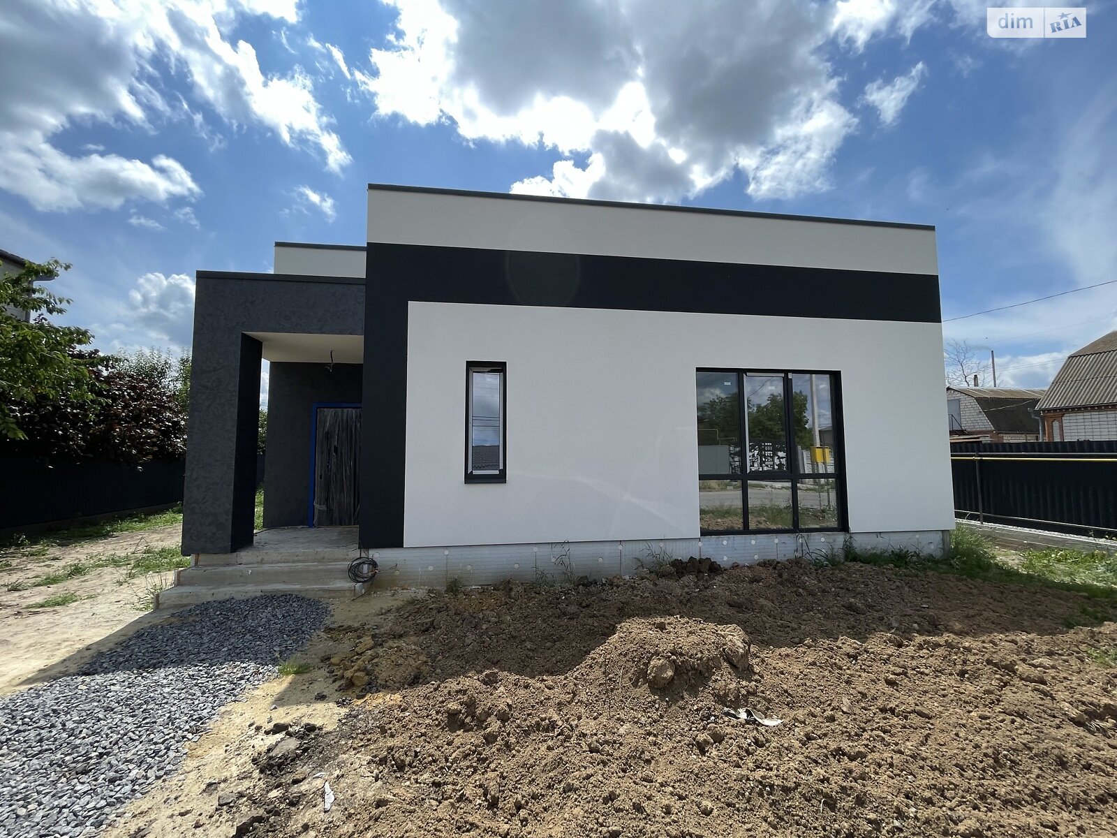 3 КІМ. БУДИНОК, ПЛОЩА - 120 м², ЦІНА - 129 999 $
, вул. Левка Симиренка(Мічуріна)