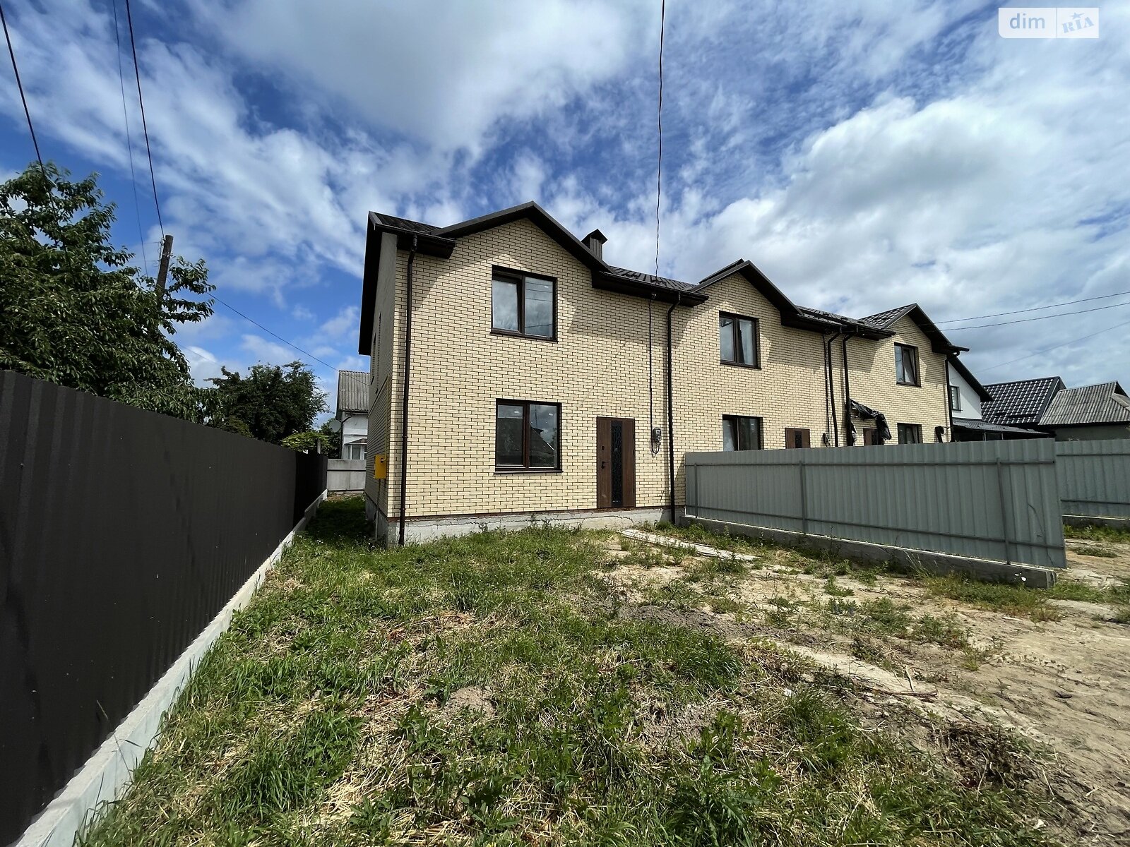 3 КІМ. ТАУНХАУС, ПЛОЩА - 105 м², ЦІНА - 92 000 $
