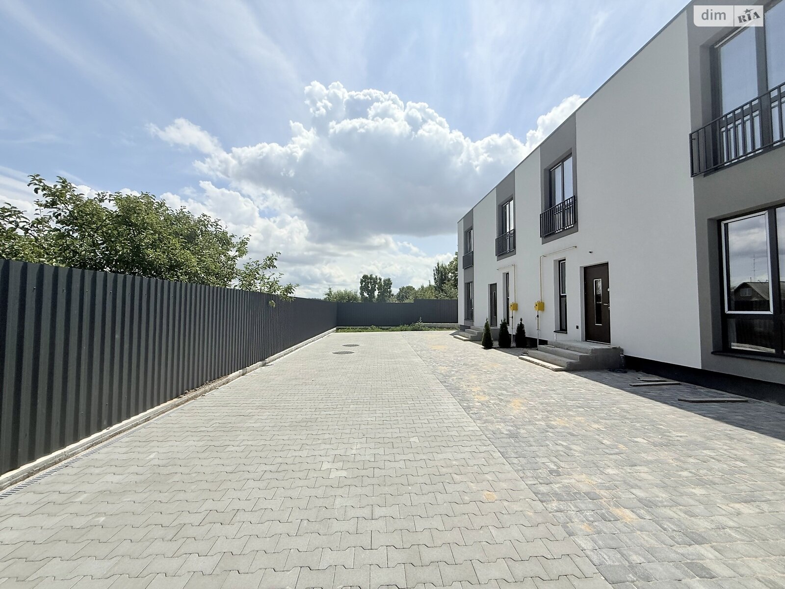 Обʼєкт нерухомості: 2 КІМ. ТАУНХАУС, ПЛОЩА - 82 м², ЦІНА - 60 000 $
 — HUBTRUST, Вінниця
