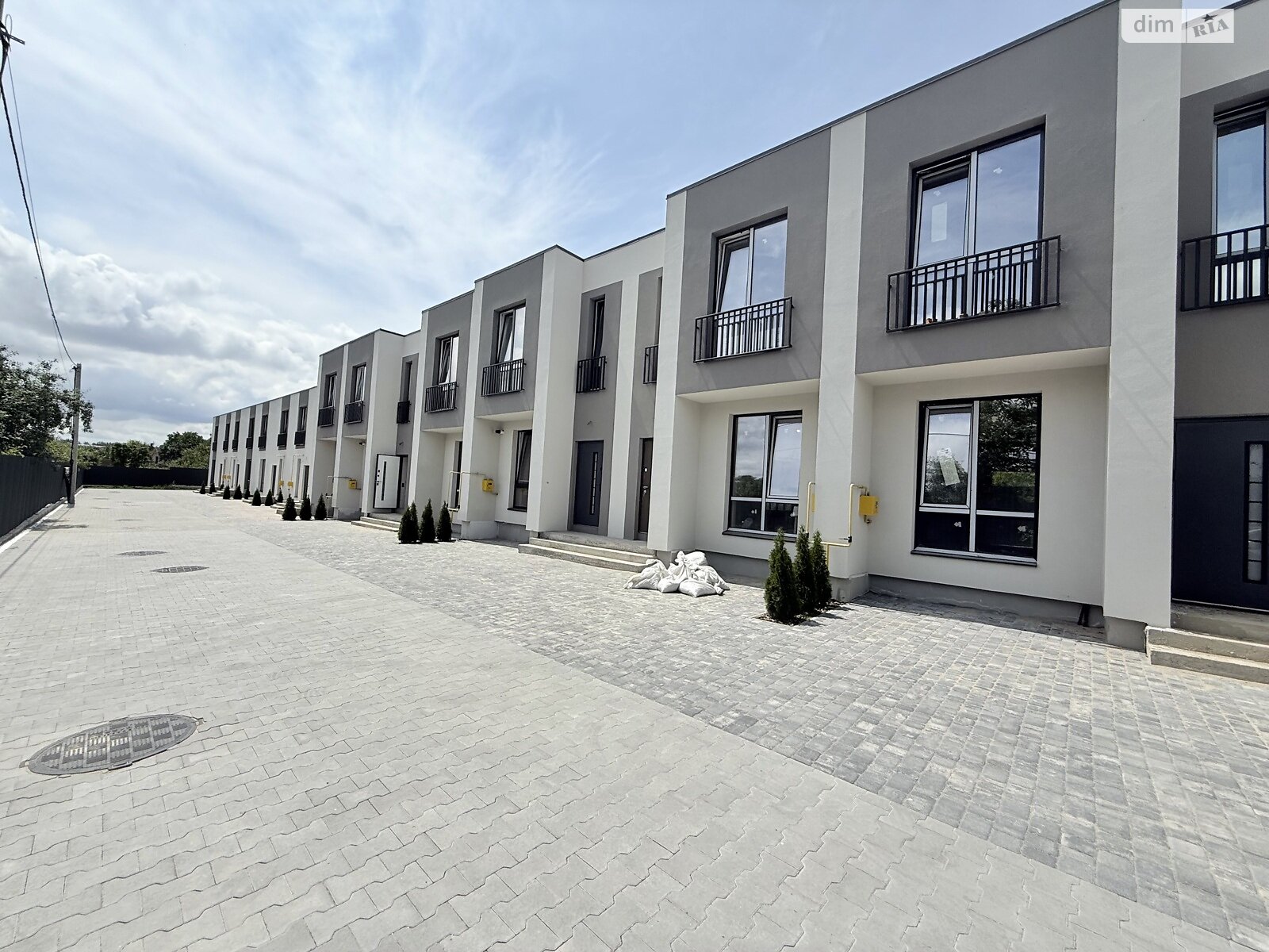 Обʼєкт нерухомості: 2 КІМ. ТАУНХАУС, ПЛОЩА - 73 м², ЦІНА - 53 000 $
, вул. Лесі Українки — HUBTRUST, Вінниця