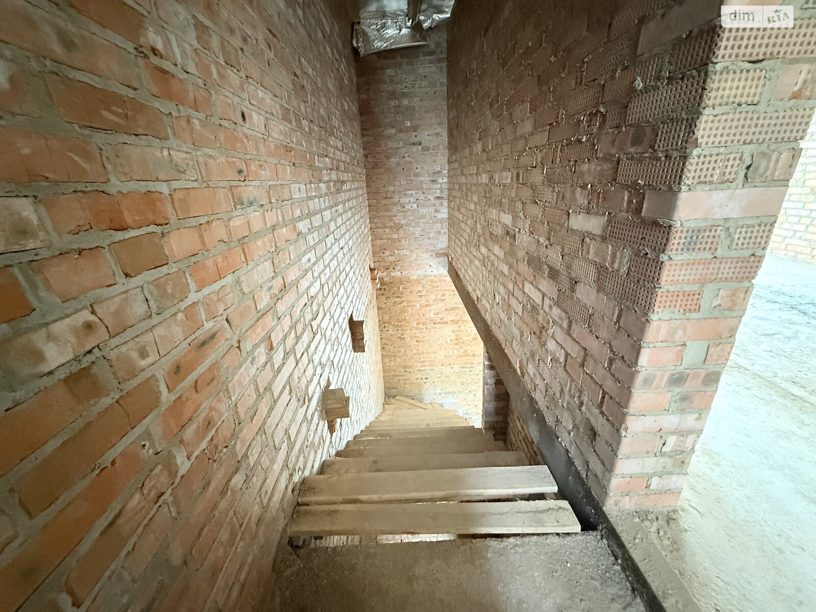 Обʼєкт нерухомості: 2 КІМ. ТАУНХАУС, ПЛОЩА - 73 м², ЦІНА - 53 000 $
, вул. Лесі Українки — HUBTRUST, Вінниця