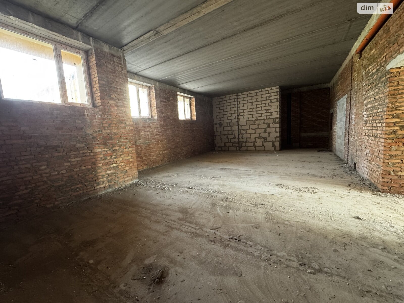 Обʼєкт нерухомості: ПЛОЩА - 450 м², ЦІНА - 2 500 $
, вул. Генерала Гандзюка — HUBTRUST, Вінниця