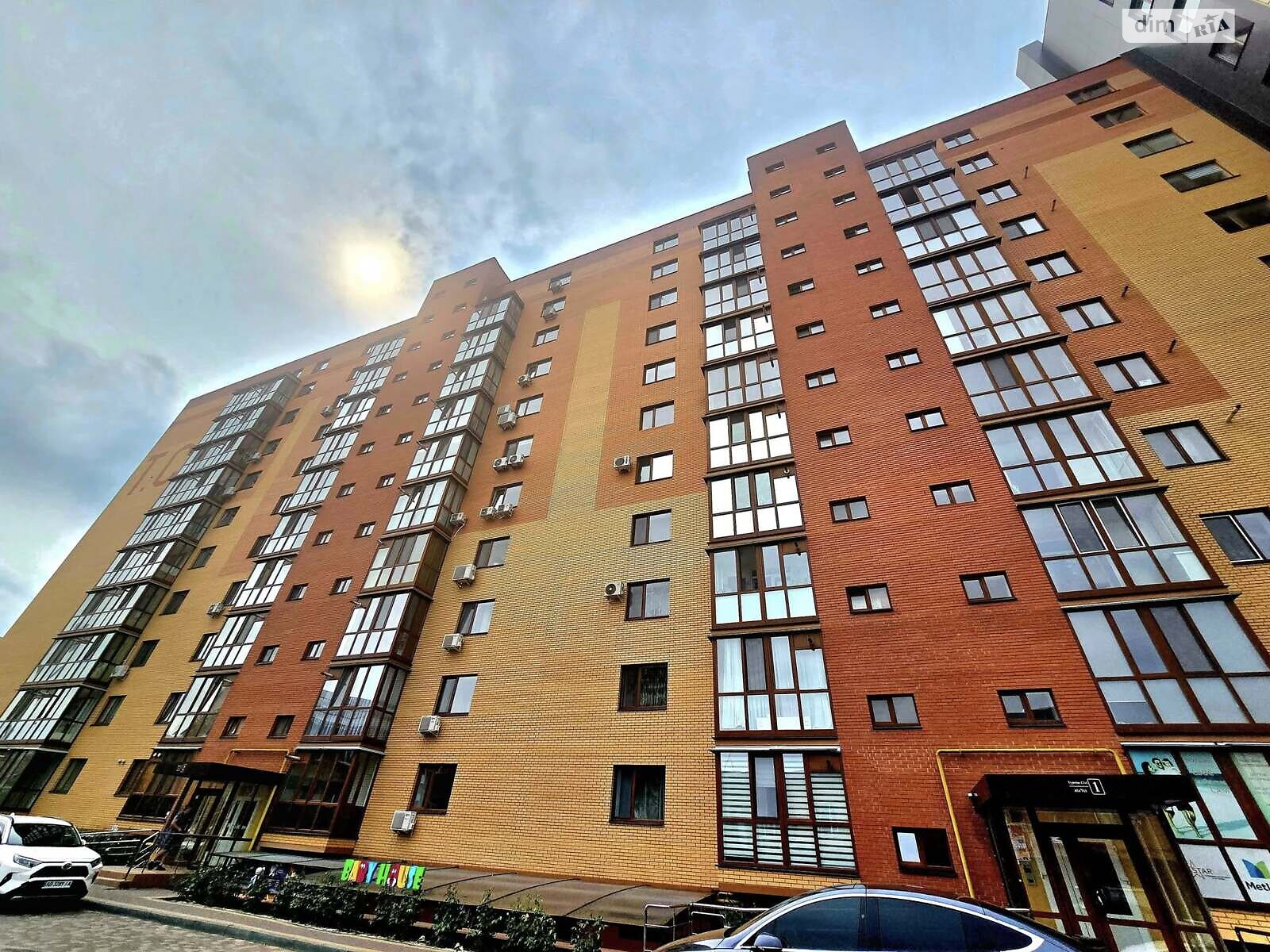 ПЛОЩА - 361 м², ЦІНА - 43 320 $
, просп. Коцюбинського