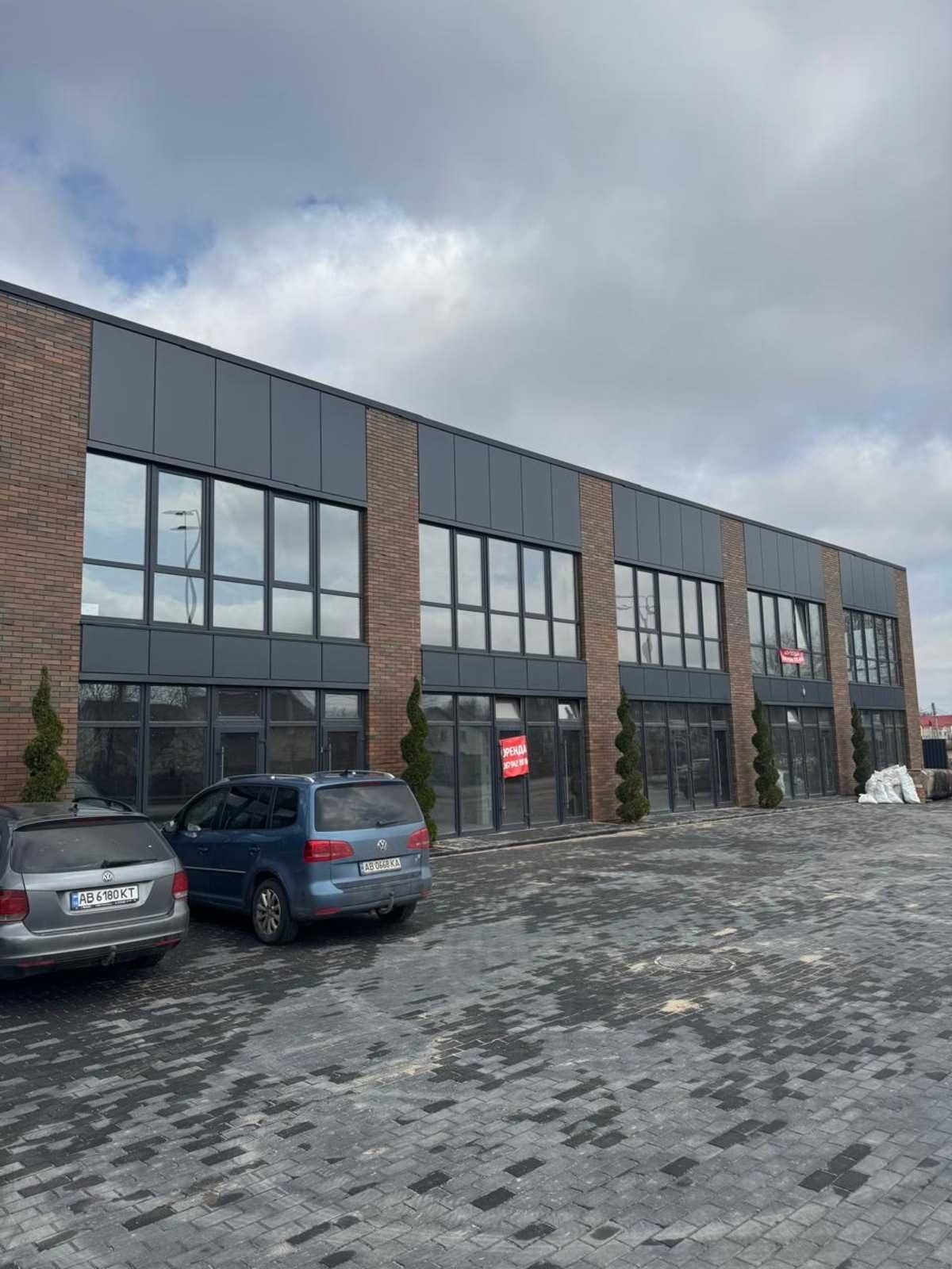 ПЛОЩА - 150 м², ЦІНА - 170 000 $

