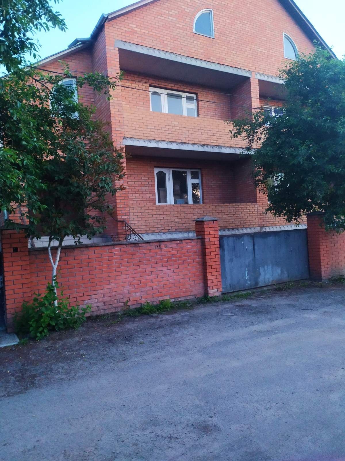 4 КІМ.  БУДИНОК ПЛОЩА – 227 м², ЦІНА – 85 000$, РАЙОН: Вінницькі Хутори