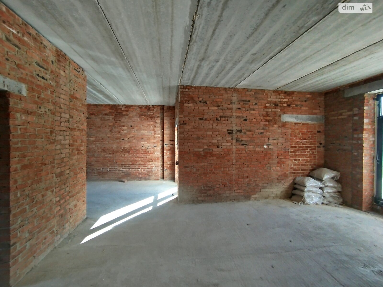 Обʼєкт нерухомості: 3 КІМ. БУДИНОК, ПЛОЩА - 170 м², ЦІНА - 160 000 $
, вул. Дачна — HUBTRUST, Вінниця
