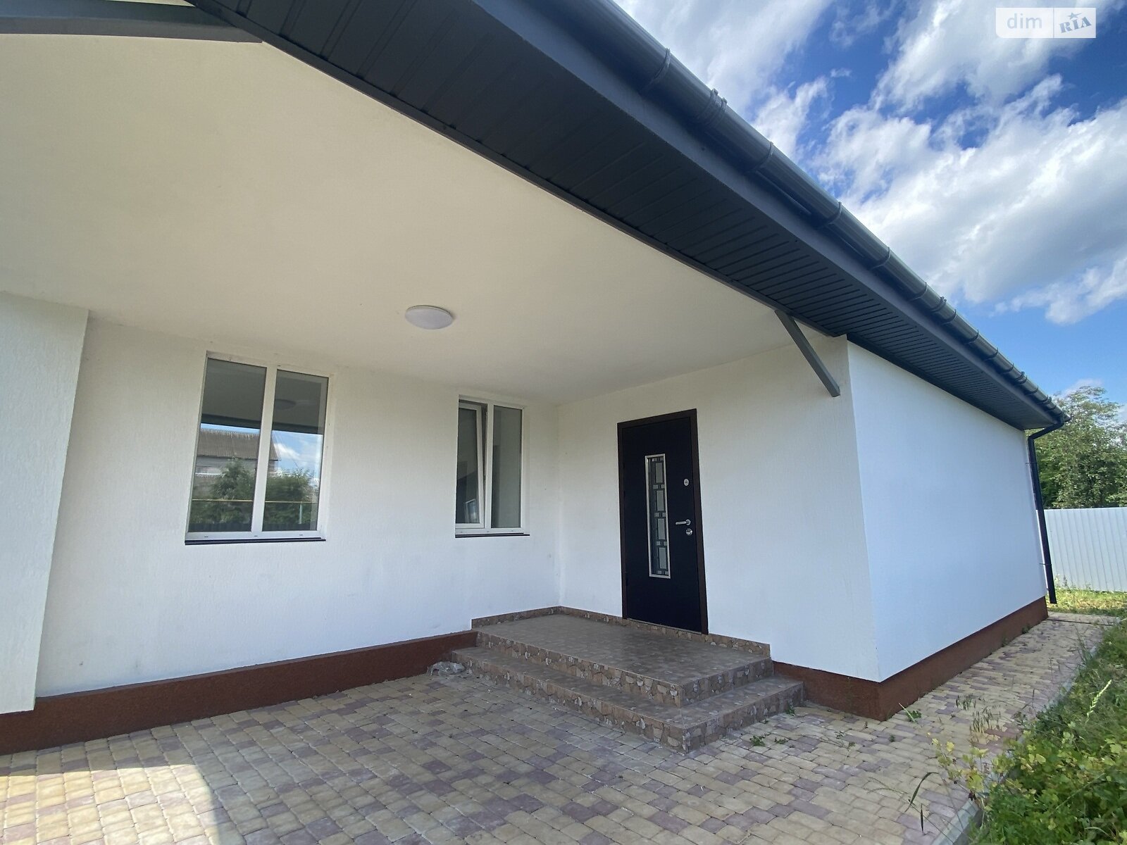 3 КІМ. БУДИНОК, ПЛОЩА - 98 м², ЦІНА - 85 000 $
