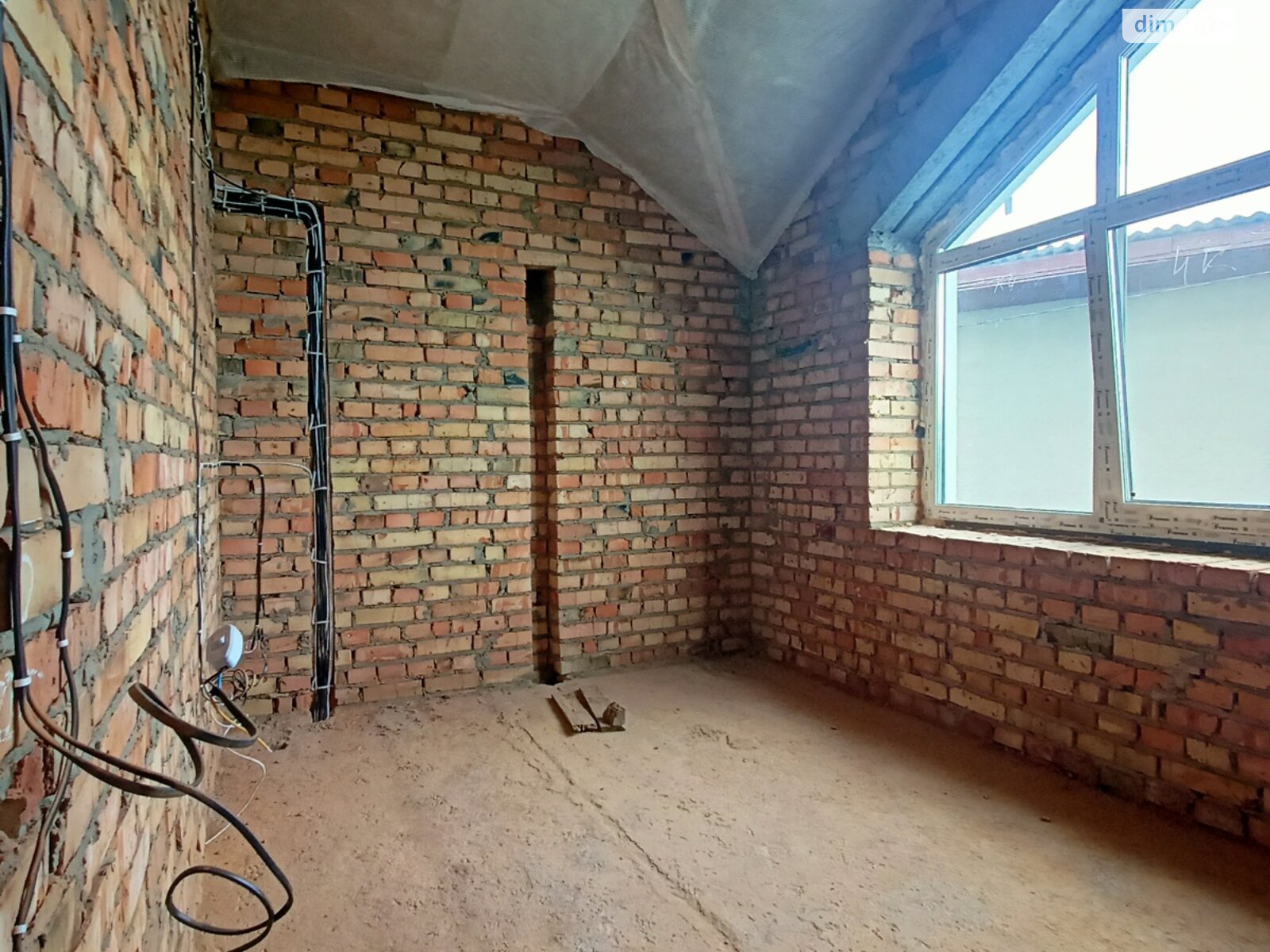 Обʼєкт нерухомості: 4 КІМ. БУДИНОК, ПЛОЩА - 125 м², ЦІНА - 135 000 $
, вул. Олеся Гончара — HUBTRUST, Вінниця