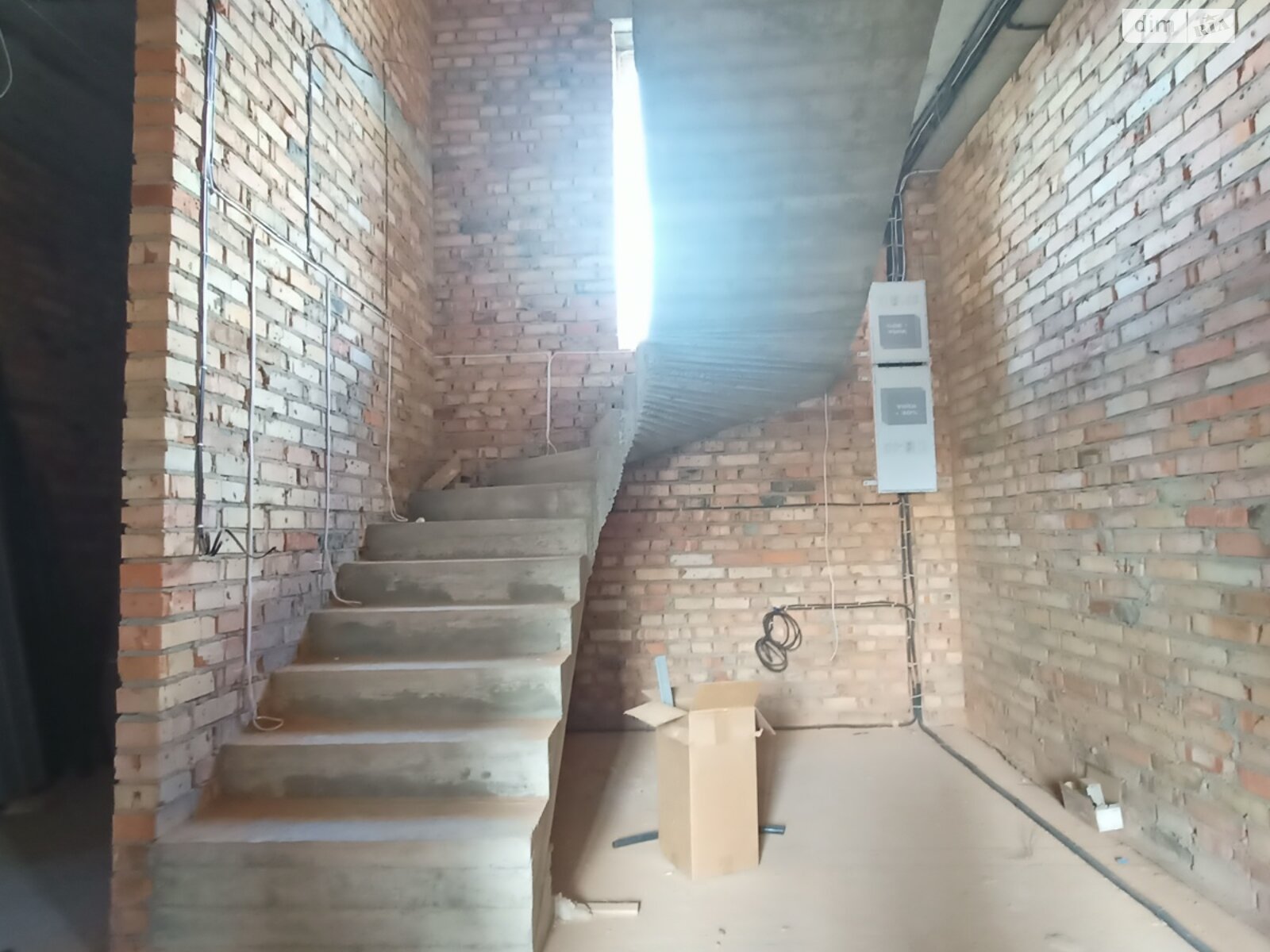 Обʼєкт нерухомості: 4 КІМ. БУДИНОК, ПЛОЩА - 125 м², ЦІНА - 135 000 $
, вул. Олеся Гончара — HUBTRUST, Вінниця