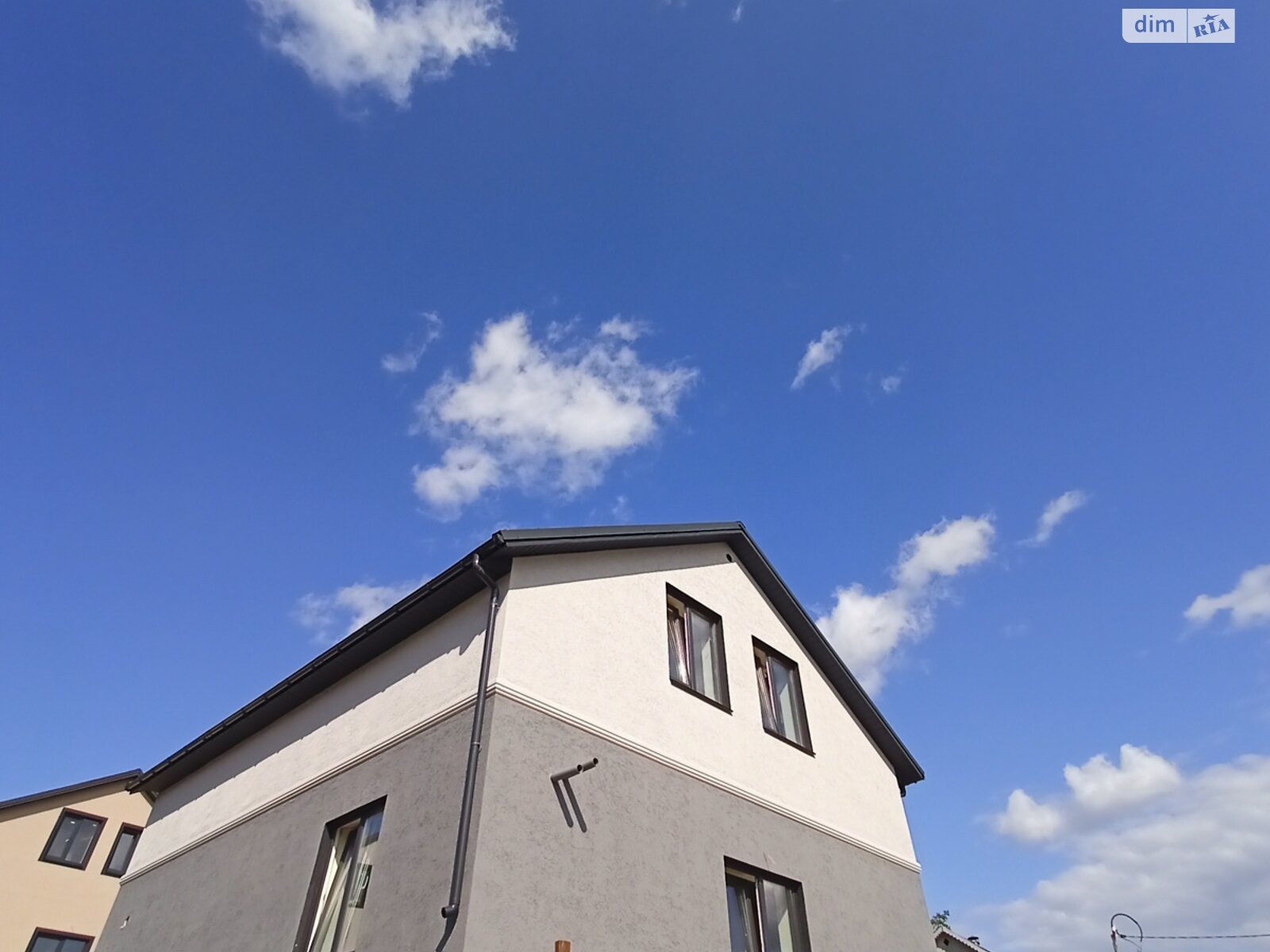 3 КІМ. БУДИНОК, ПЛОЩА - 110 м², ЦІНА - 76 000 $
, вул. Лялі Ратушної