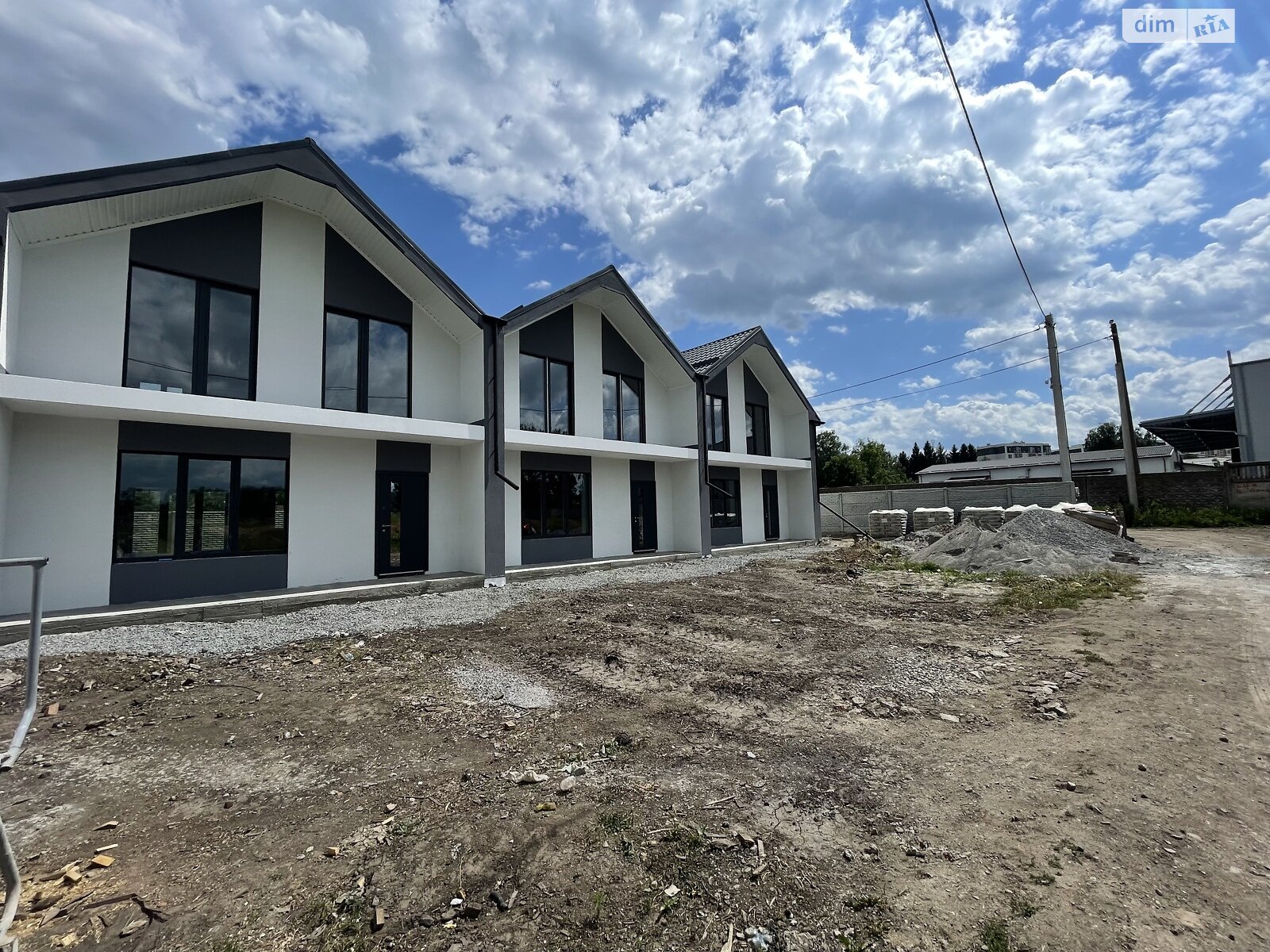 2 КІМ. ТАУНХАУС, ПЛОЩА - 110 м², ЦІНА - 74 000 $
