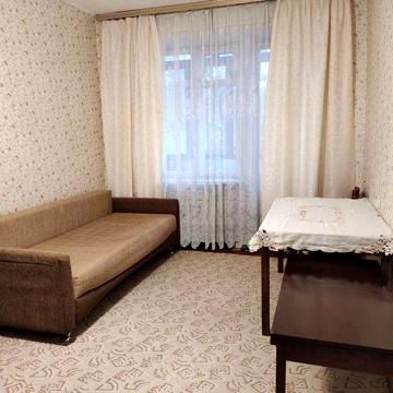 КІМНАТА, ПЛОЩА - 35 м², ЦІНА - 120 $
