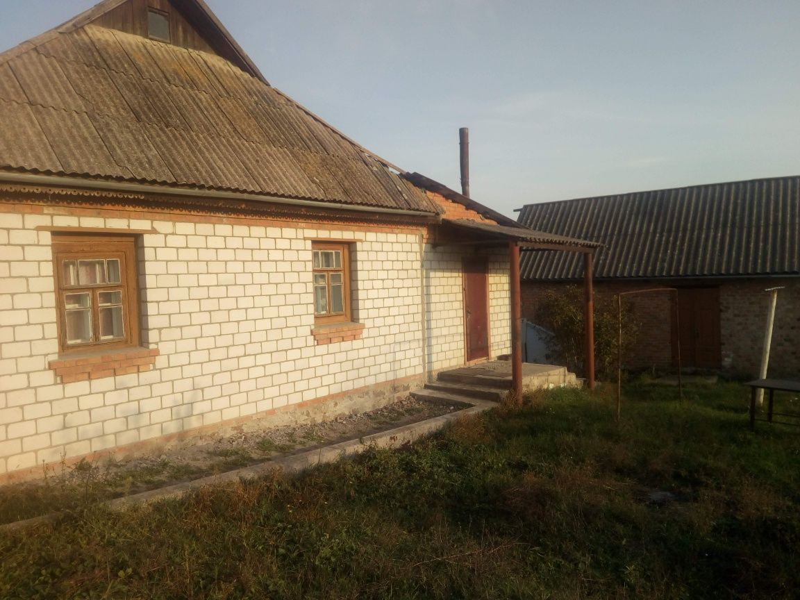 4 КІМ.  БУДИНОК ПЛОЩА – 96 м², ЦІНА – 20 000$, РАЙОН: Вороновиця