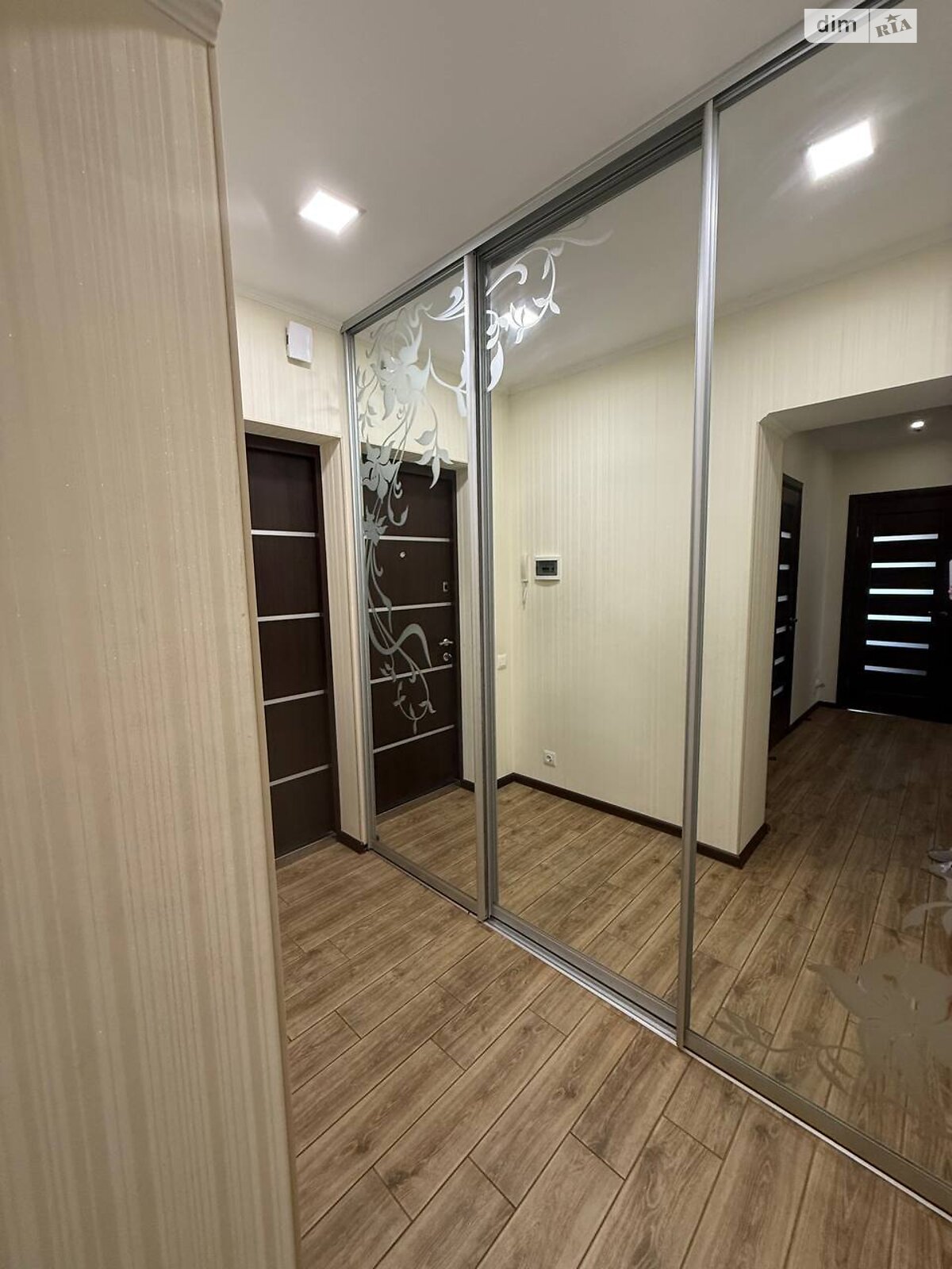 Обʼєкт нерухомості: 2 КІМ. КВАРТИРА, ПЛОЩА - 56.4 м², ЦІНА - 67 000 $
, вул. Алеї — HUBTRUST, Вінниця