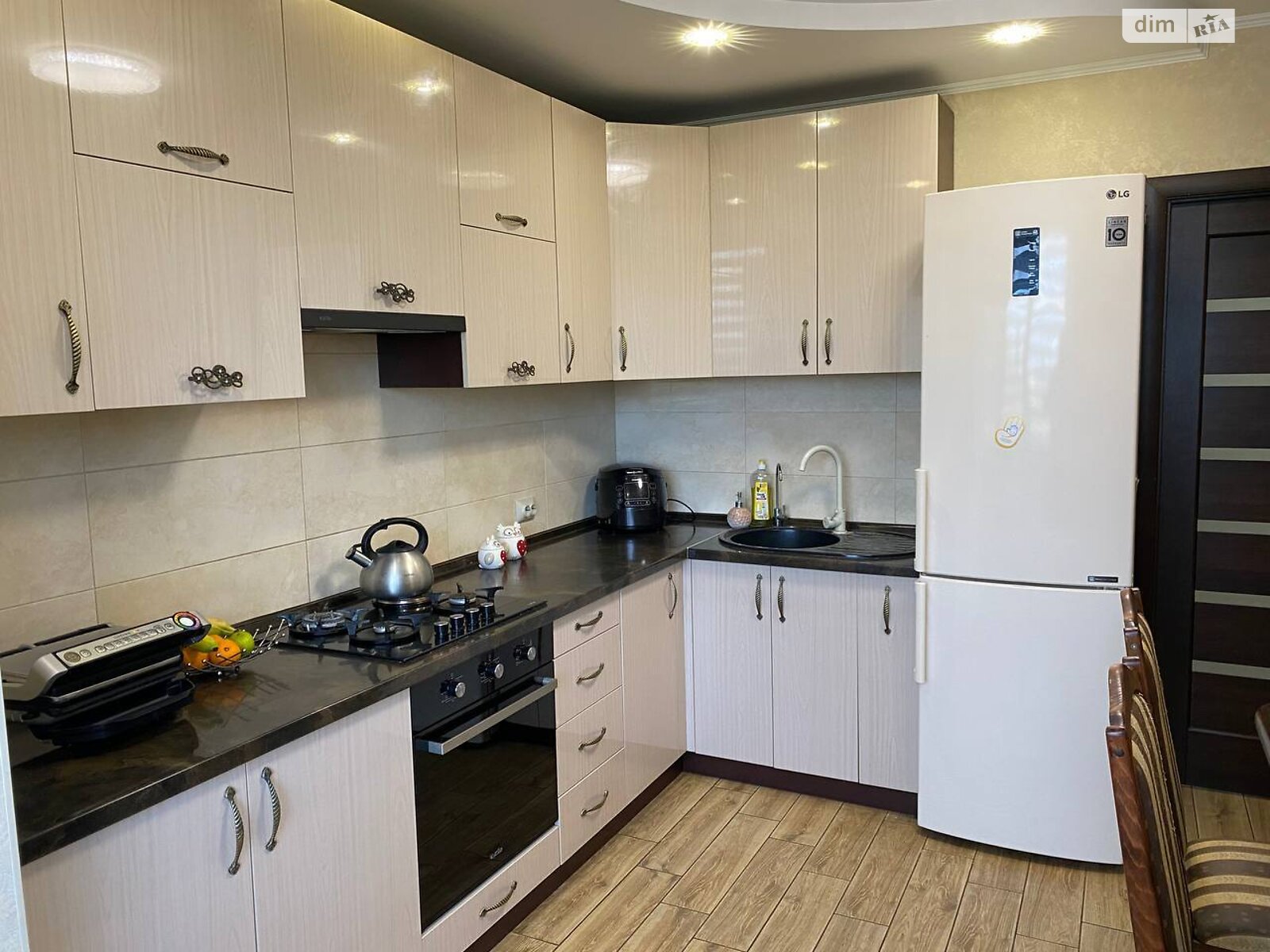 Обʼєкт нерухомості: 2 КІМ. КВАРТИРА, ПЛОЩА - 56.4 м², ЦІНА - 67 000 $
, вул. Алеї — HUBTRUST, Вінниця