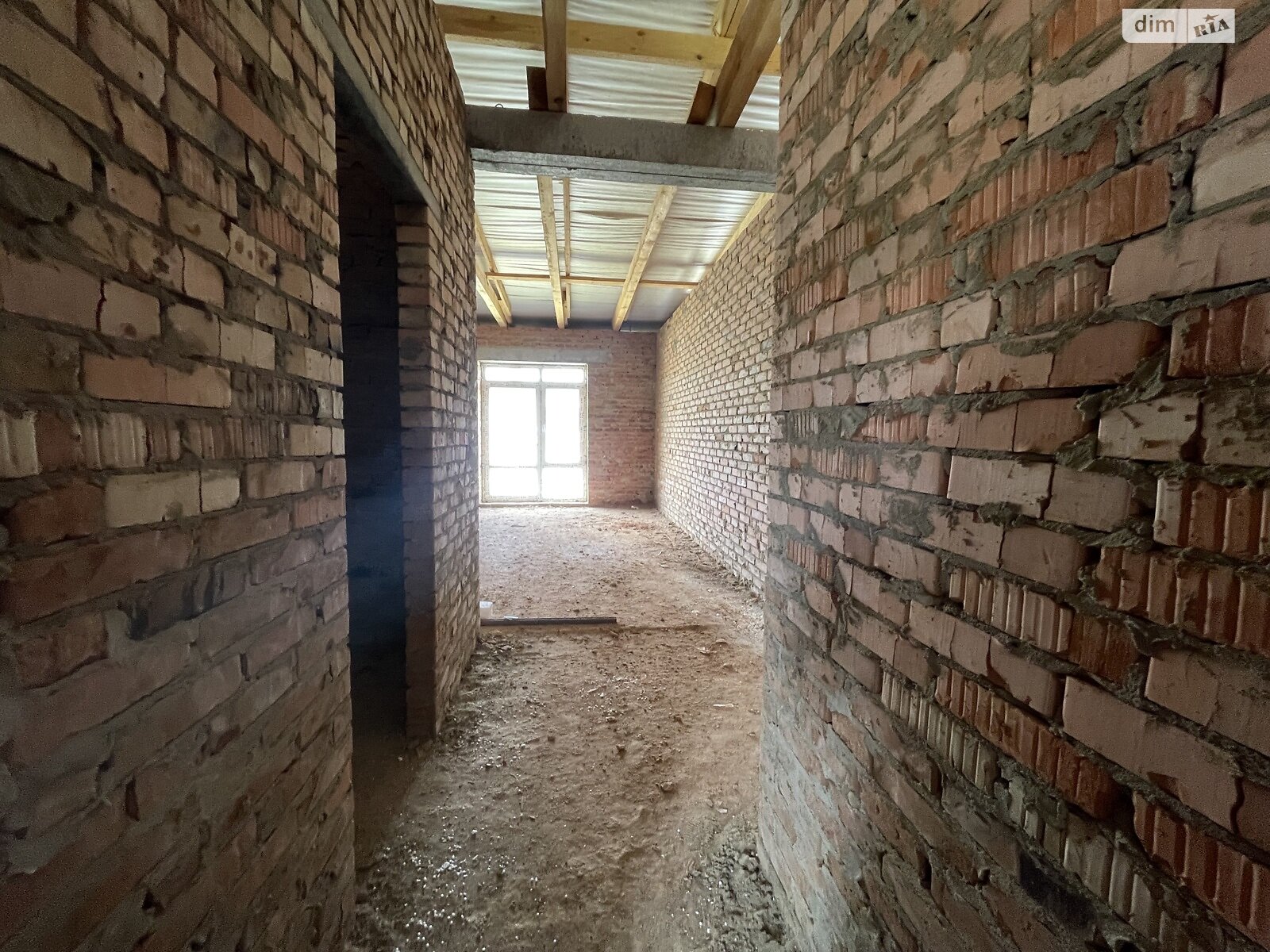 Обʼєкт нерухомості: 2 КІМ. ТАУНХАУС, ПЛОЩА - 80 м², ЦІНА - 37 000 $
, вул. Садова — HUBTRUST, Вінниця