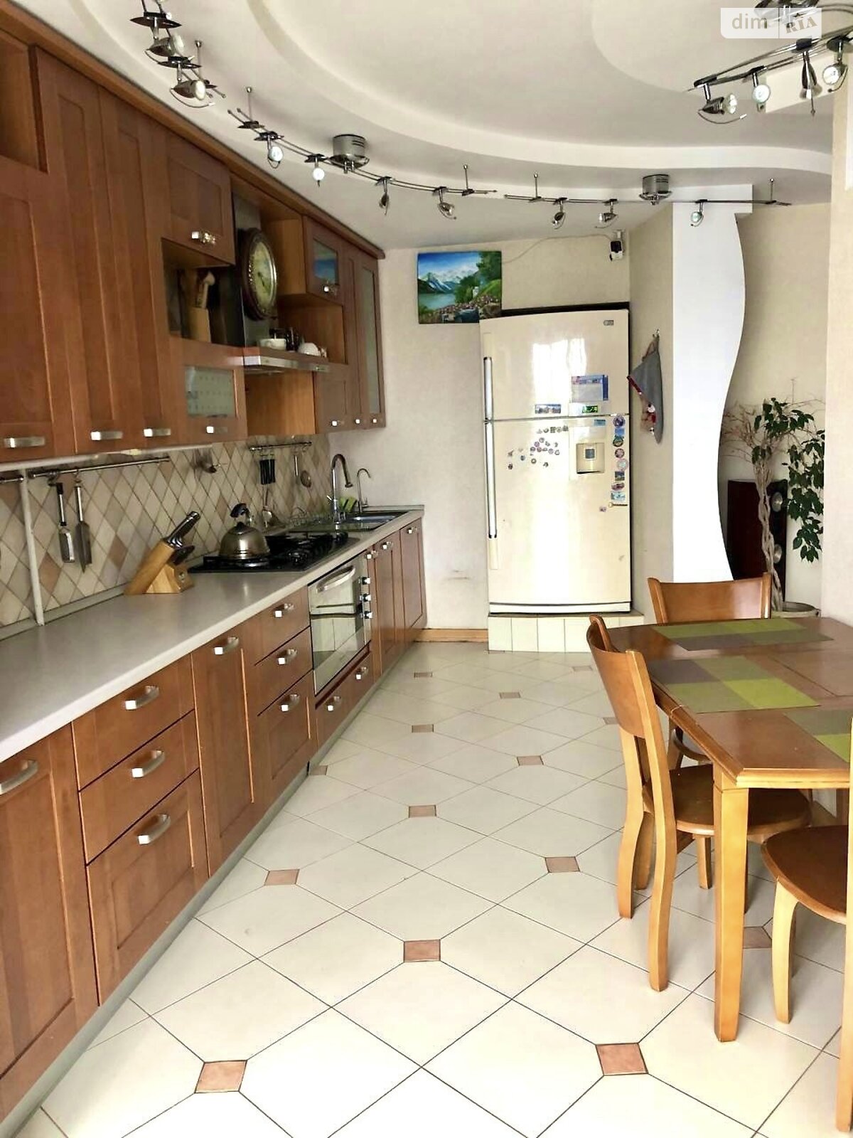 Обʼєкт нерухомості: 4 КІМ. КВАРТИРА, ПЛОЩА - 107 м², ЦІНА - 32 900 $
, вул. Зодчих — HUBTRUST, Вінниця
