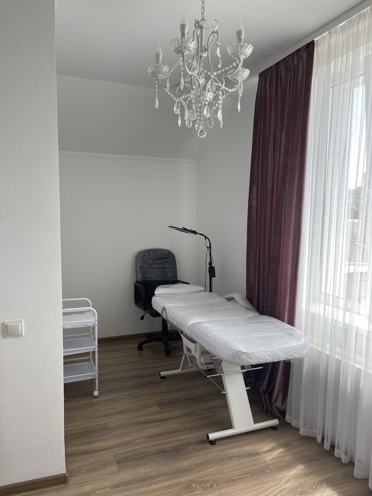ПЛОЩА - 40 м², ЦІНА - 71 $
