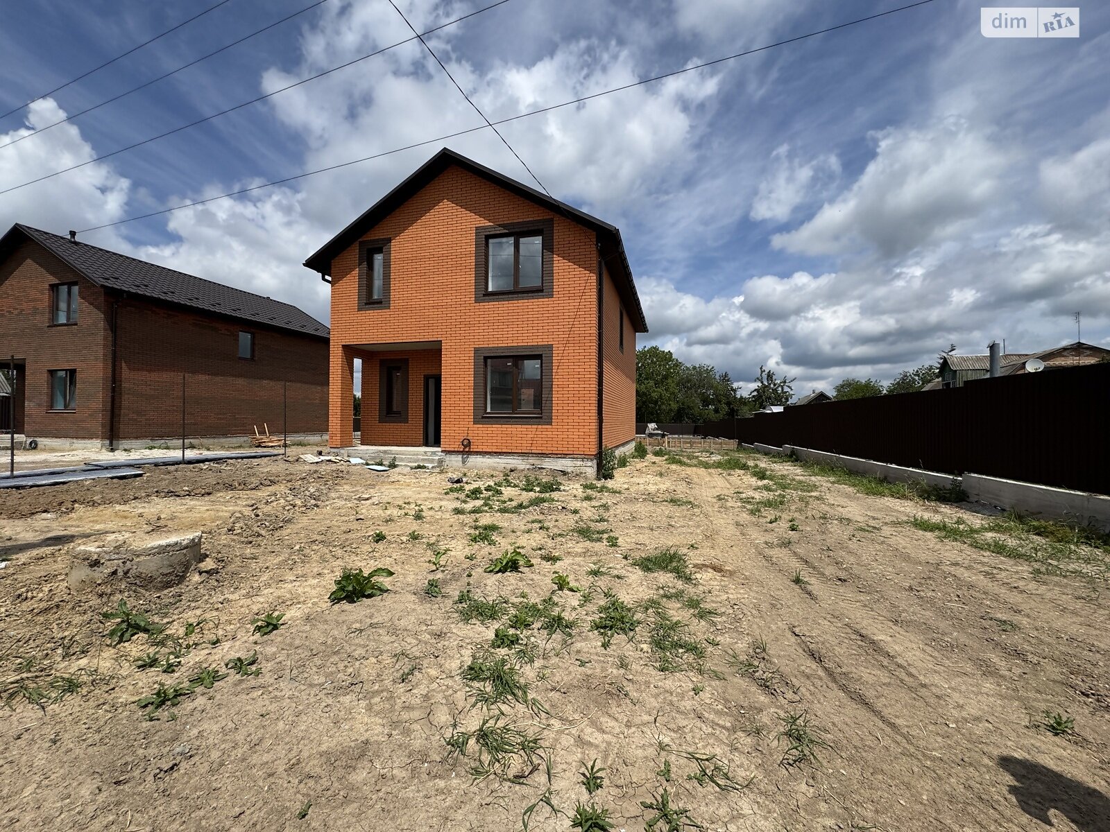 4 КІМ. БУДИНОК, ПЛОЩА - 125 м², ЦІНА - 92 999 $
