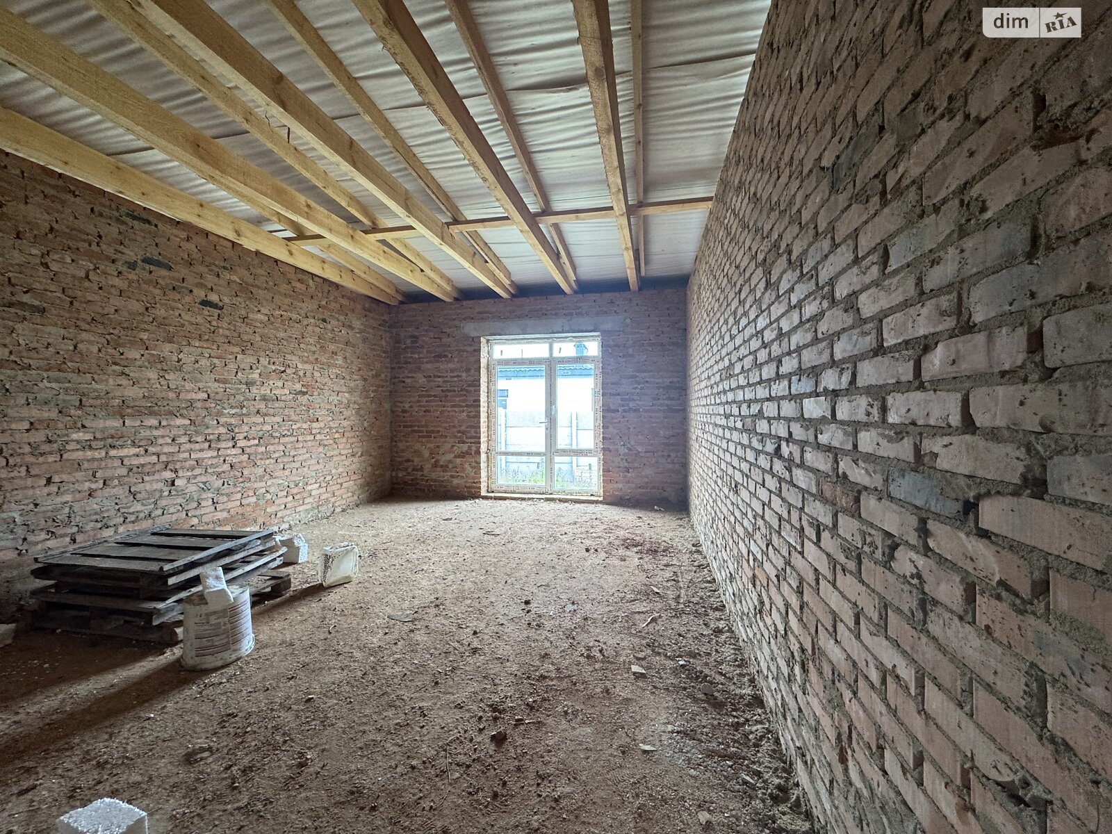 Обʼєкт нерухомості: 2 КІМ. ТАУНХАУС, ПЛОЩА - 80 м², ЦІНА - 36 999 $
, вул. Алеї — HUBTRUST, Вінниця