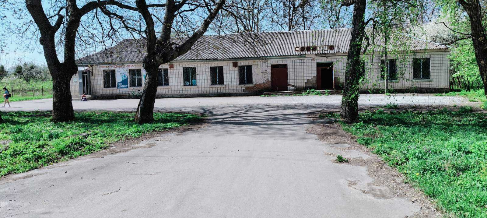ПЛОЩА - 442 м², ЦІНА - 55 000 $
