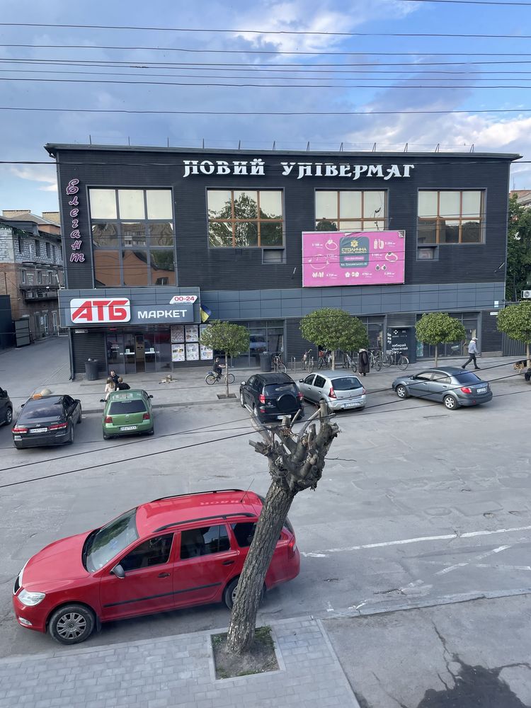 ПЛОЩА - 75 м², ЦІНА - 719 $
