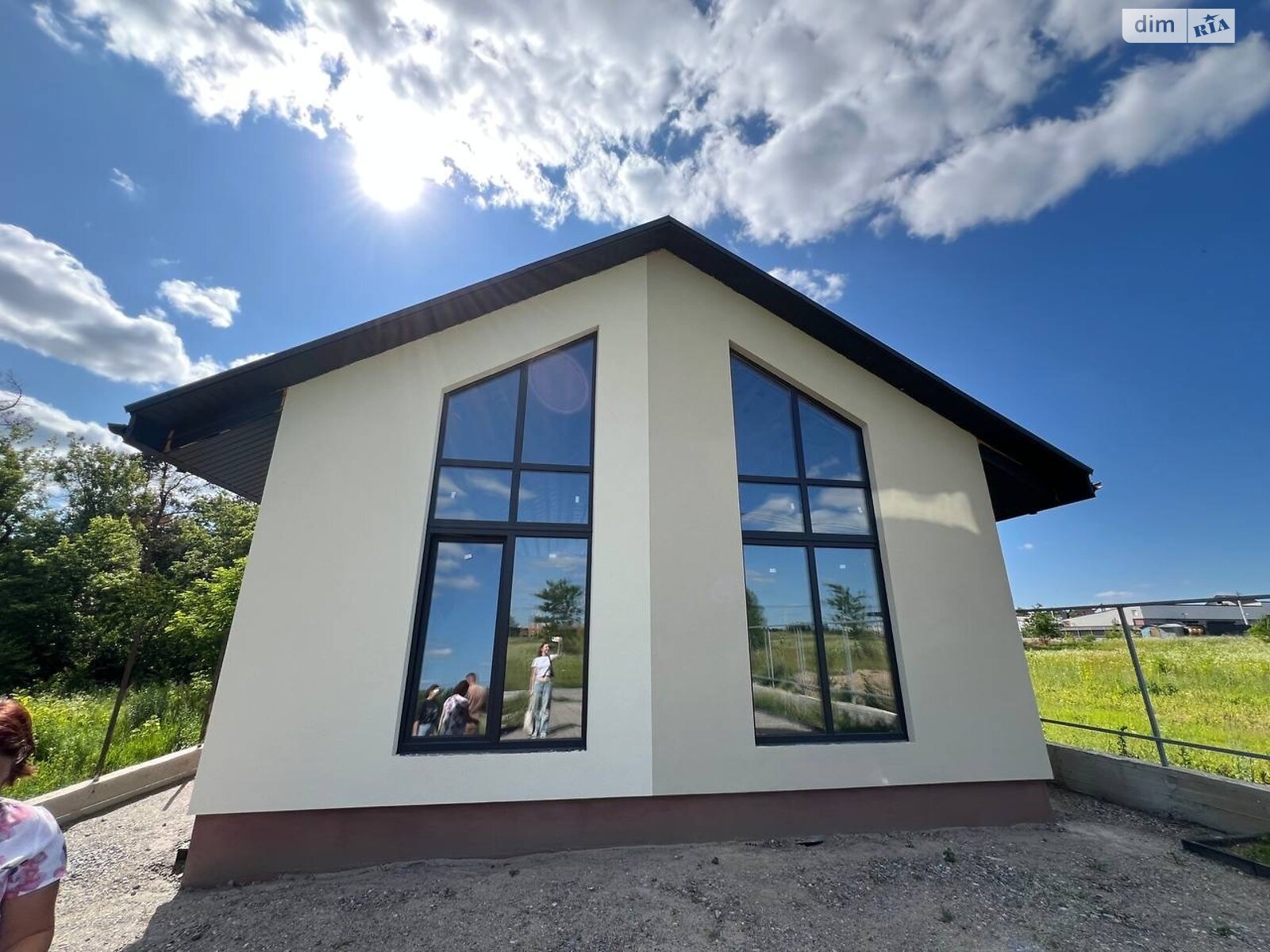 3 КІМ. БУДИНОК, ПЛОЩА - 150 м², ЦІНА - 130 000 $
, мас. Поляна
