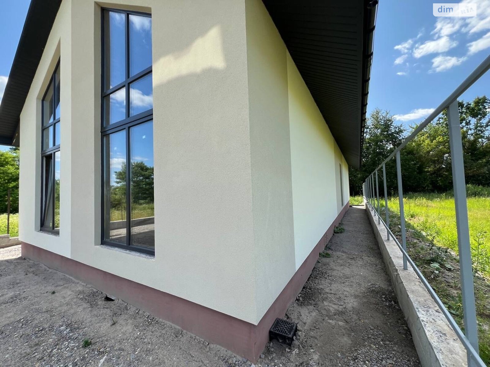 Обʼєкт нерухомості: 3 КІМ. БУДИНОК, ПЛОЩА - 150 м², ЦІНА - 130 000 $
, мас. Поляна — HUBTRUST, Вінниця