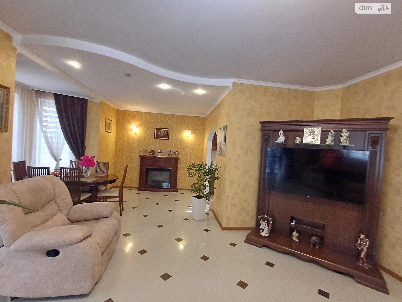 Обʼєкт нерухомості: 5 КІМ. БУДИНОК, ПЛОЩА - 190 м², ЦІНА - 225 000 $
 — HUBTRUST, Вінниця