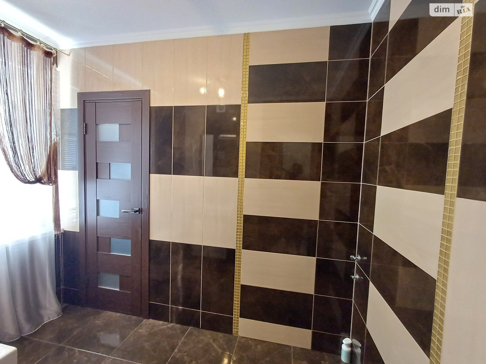 Обʼєкт нерухомості: 5 КІМ. БУДИНОК, ПЛОЩА - 190 м², ЦІНА - 225 000 $
 — HUBTRUST, Вінниця