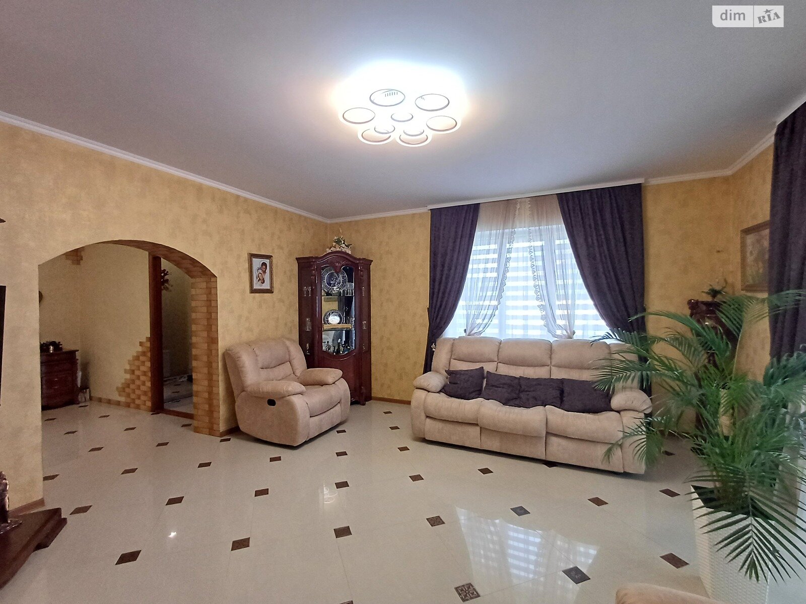 Обʼєкт нерухомості: 5 КІМ. БУДИНОК, ПЛОЩА - 190 м², ЦІНА - 225 000 $
 — HUBTRUST, Вінниця