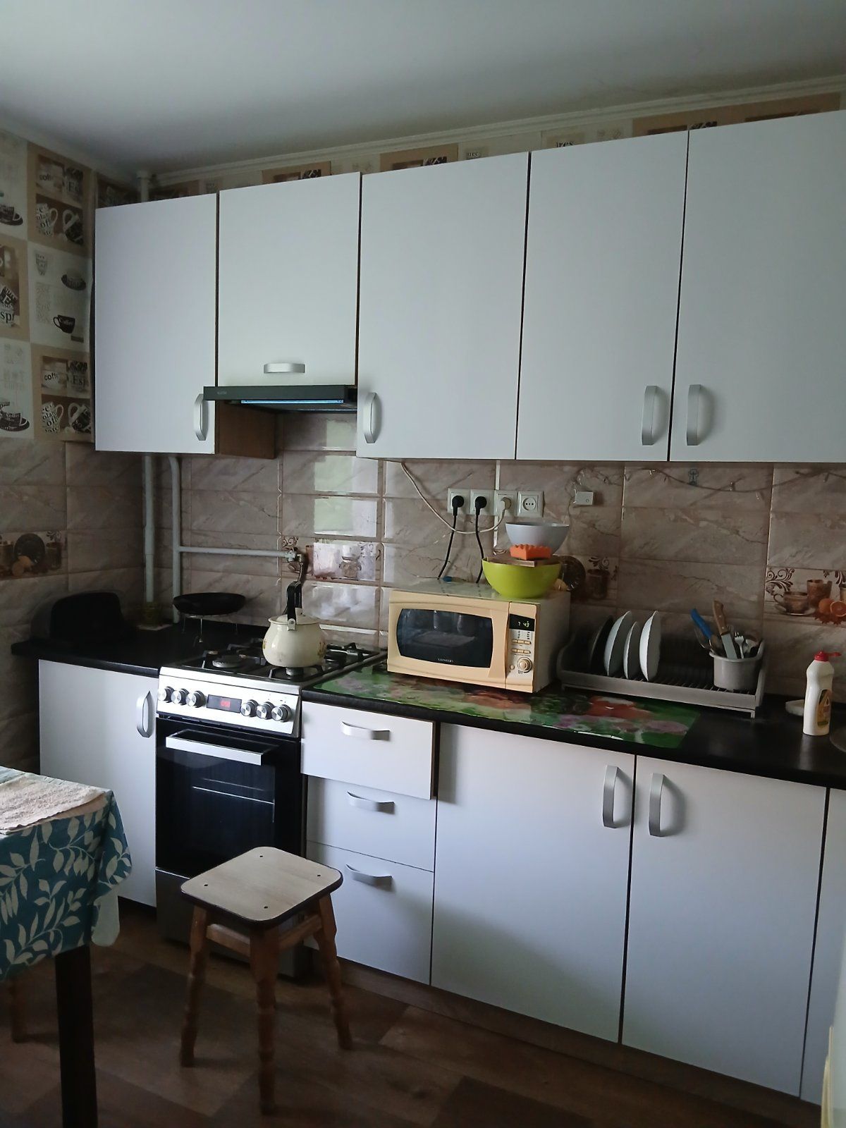 1 КІМ. КВАРТИРА, ПЛОЩА - 40 м², ЦІНА - 40 000 $
