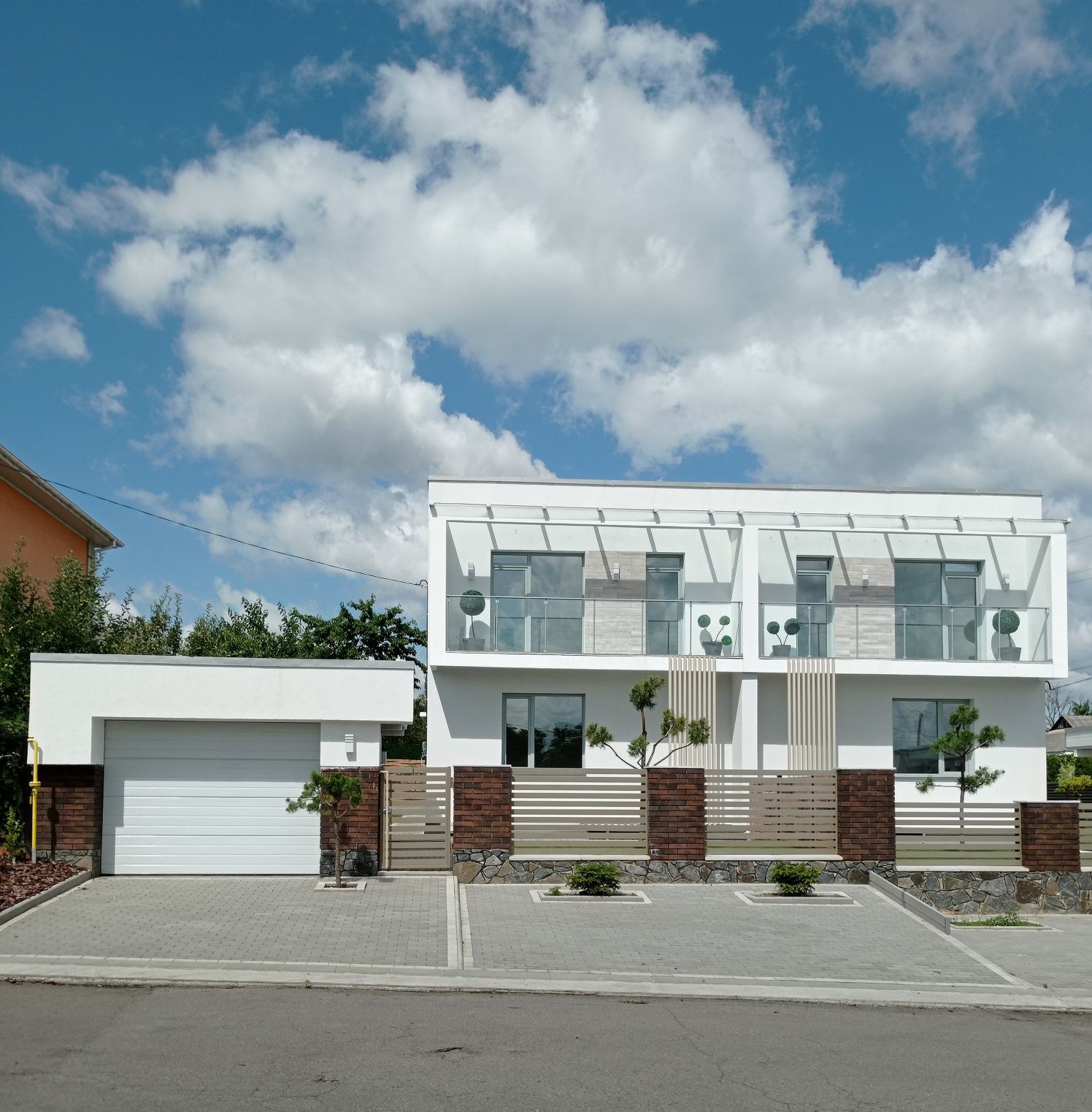 4 КІМ. БУДИНОК, ПЛОЩА - 100 м², ЦІНА - 99 999 $
