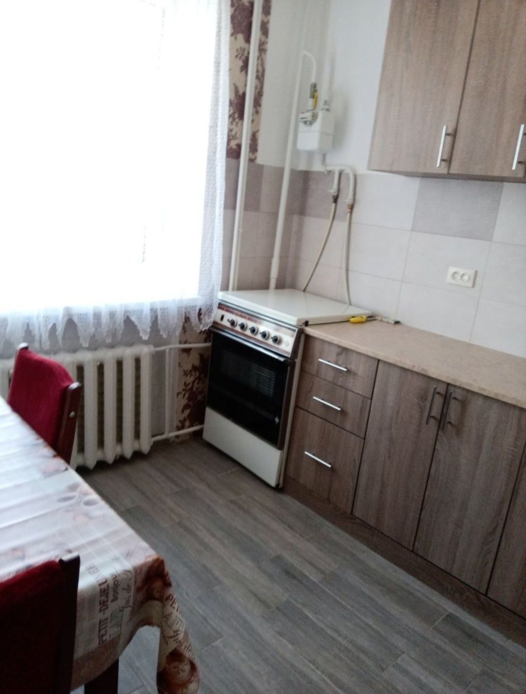 1 КІМ. КВАРТИРА, ПЛОЩА - 32 м², ЦІНА - 215 $

