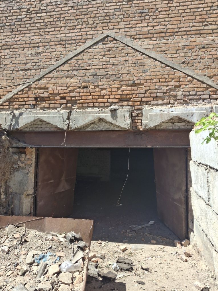 Обʼєкт нерухомості: ПЛОЩА - 680 м², ЦІНА - 1 $
 — HUBTRUST, Вінниця