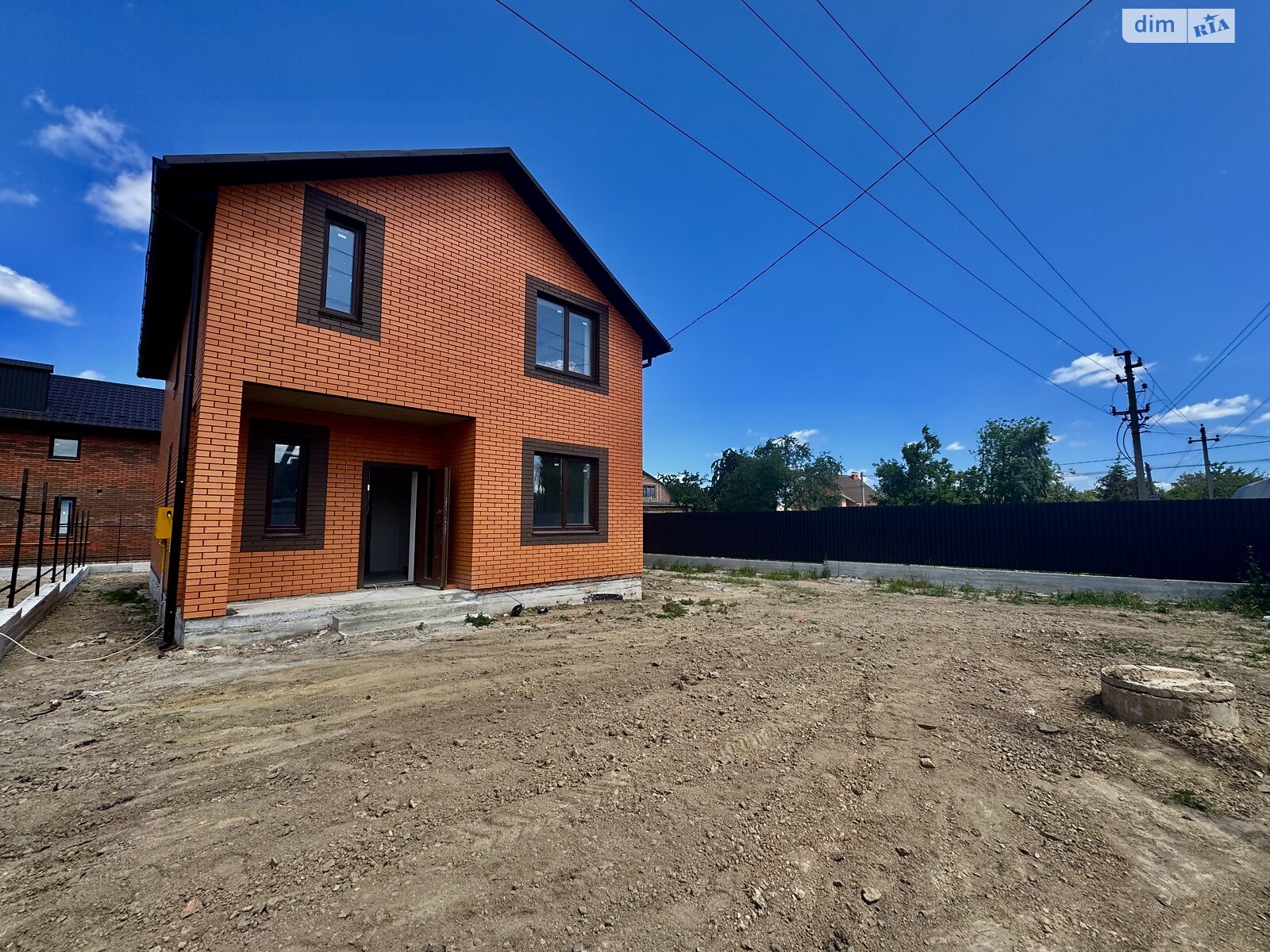 4 КІМ. БУДИНОК, ПЛОЩА - 125 м², ЦІНА - 93 000 $
, вул. Зелена