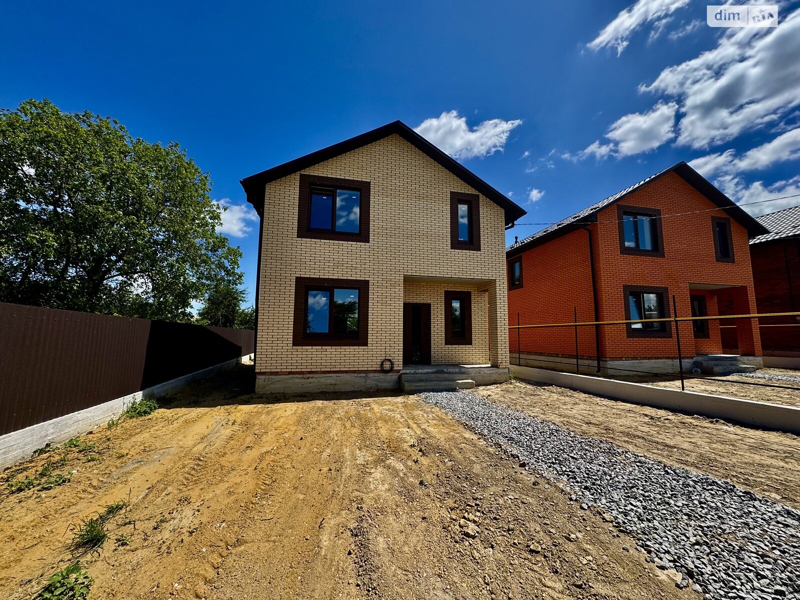 4 КІМ. БУДИНОК, ПЛОЩА - 125 м², ЦІНА - 93 000 $
, вул. Зелена