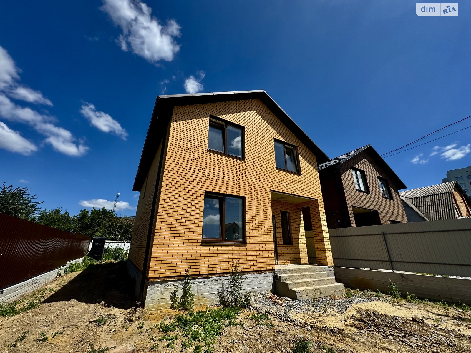 3 КІМ. БУДИНОК, ПЛОЩА - 125 м², ЦІНА - 110 000 $
, вул. Богомольця