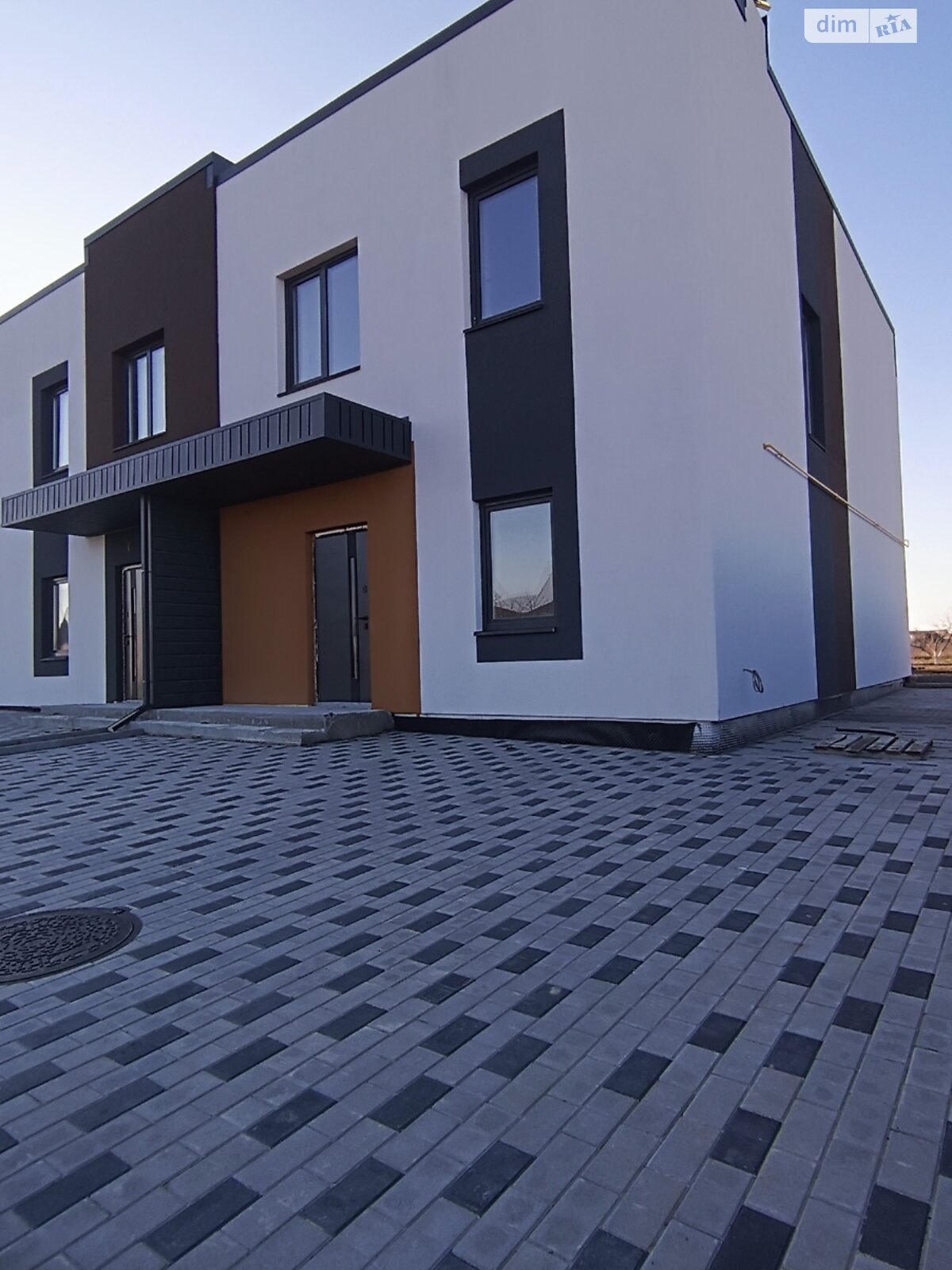 Обʼєкт нерухомості: 3 КІМ. ТАУНХАУС, ПЛОЩА - 126 м², ЦІНА - 65 000 $
 — HUBTRUST, Вінниця