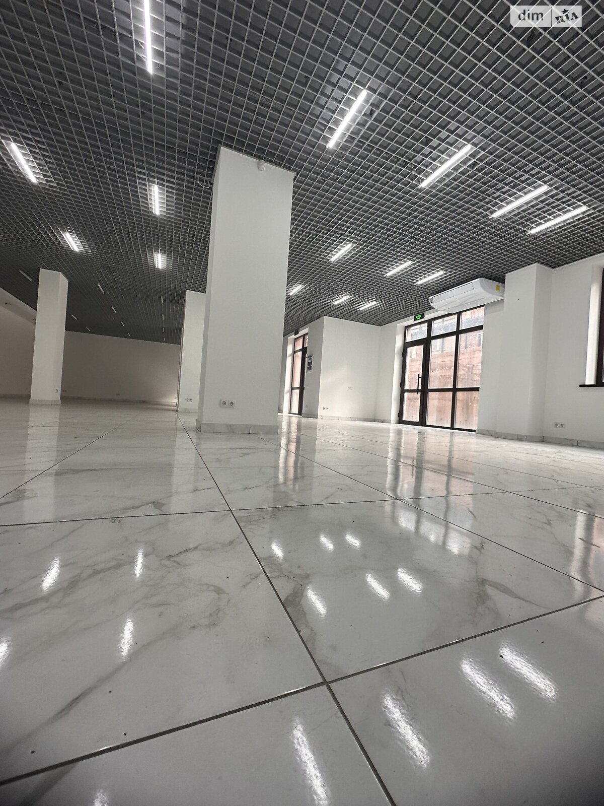 Обʼєкт нерухомості: ПЛОЩА - 149 м², ЦІНА - 69 000 $
, вул. Стрілецька — HUBTRUST, Вінниця