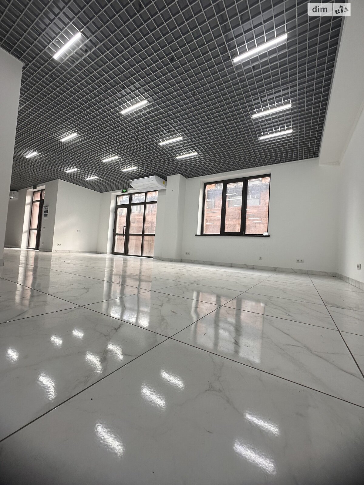 Обʼєкт нерухомості: ПЛОЩА - 149 м², ЦІНА - 69 000 $
, вул. Стрілецька — HUBTRUST, Вінниця